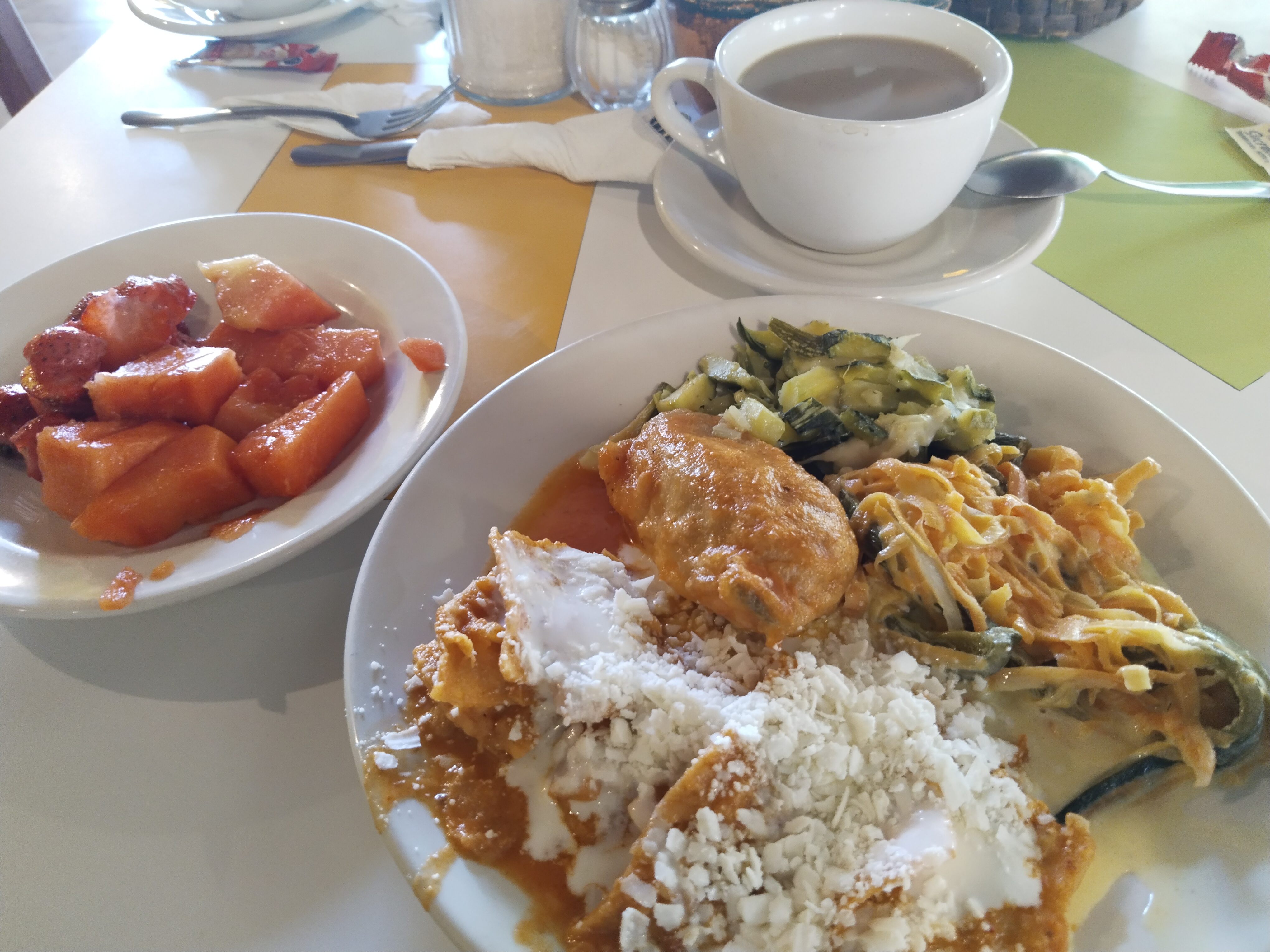 Restaurant Vegetariano Quetzalcoatl Suc. Lagos del Country image 6