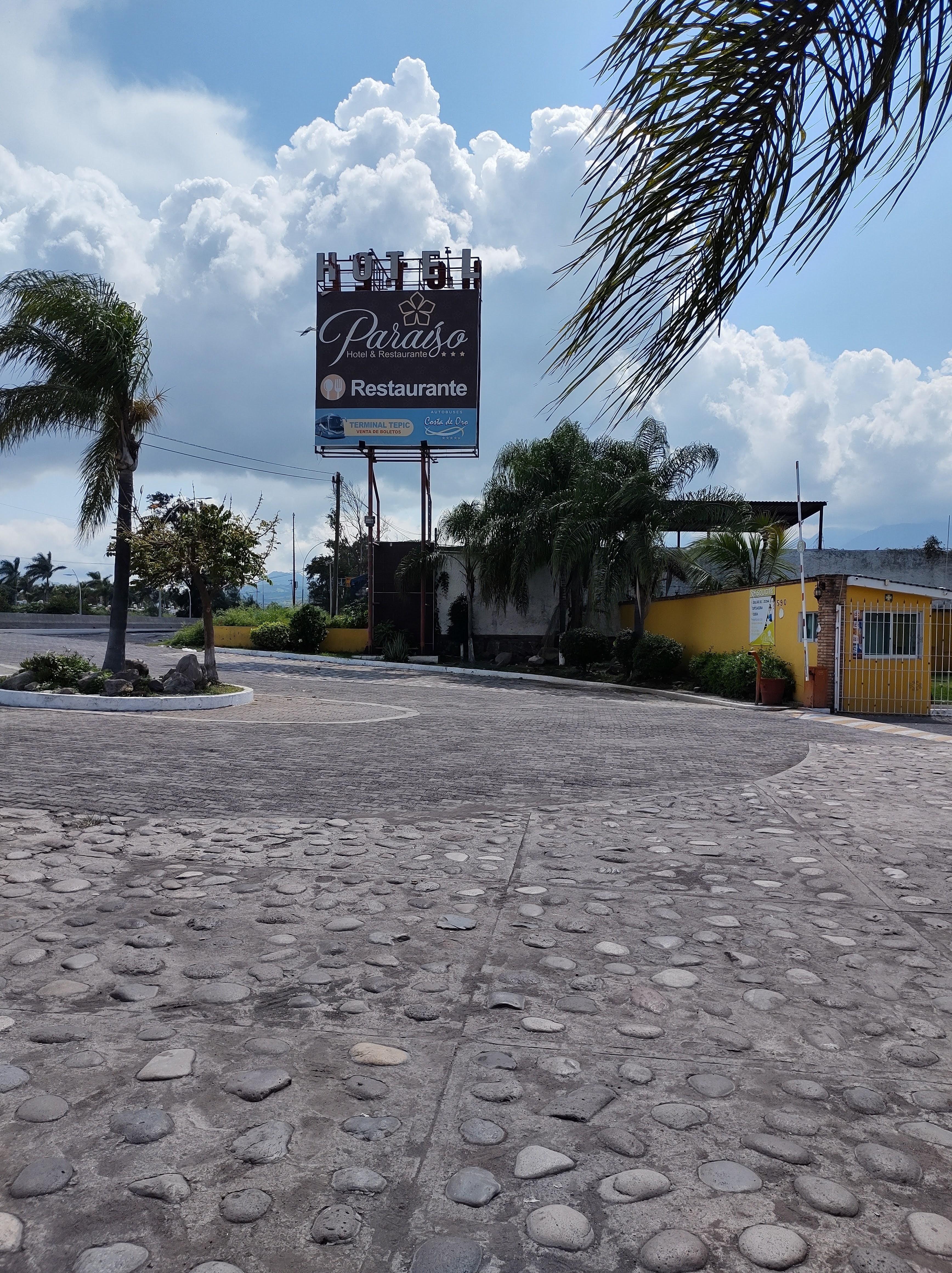 Restaurant Paradise Restaurant Paraiso image 10