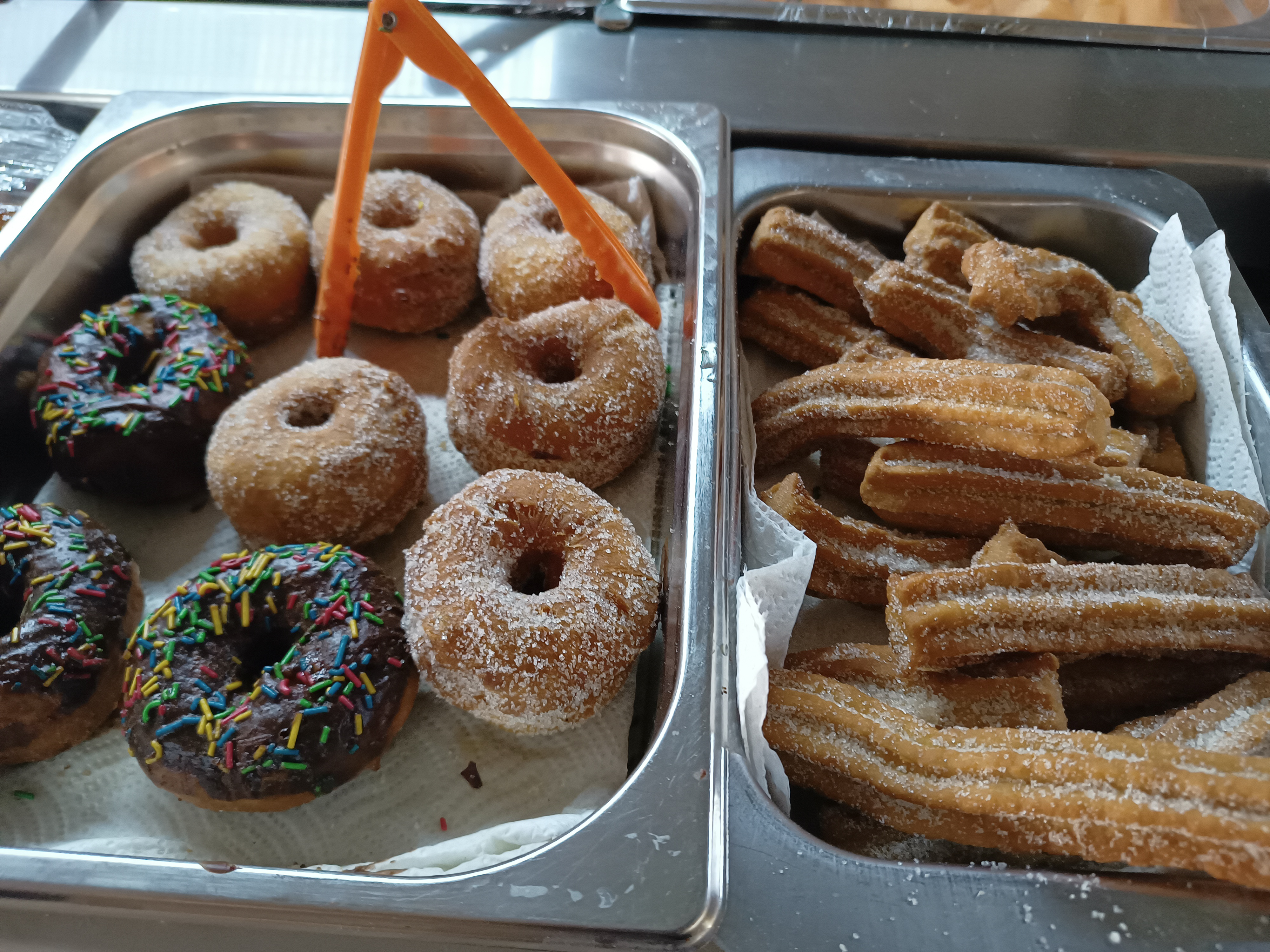 Restaurante La Chatita buffet de mariscos,comida oaxaqueña y carnes asadas al carbón image 4