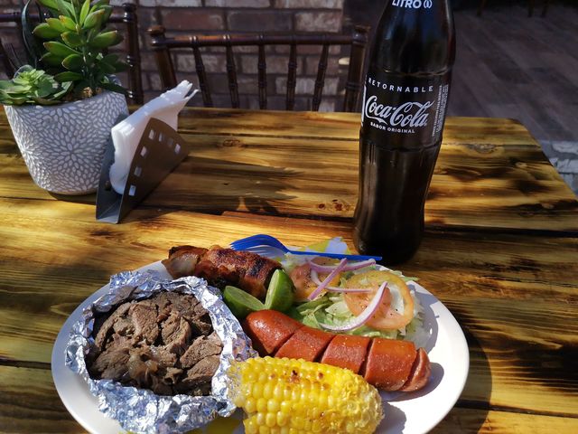 El Meson Nadadores image 5