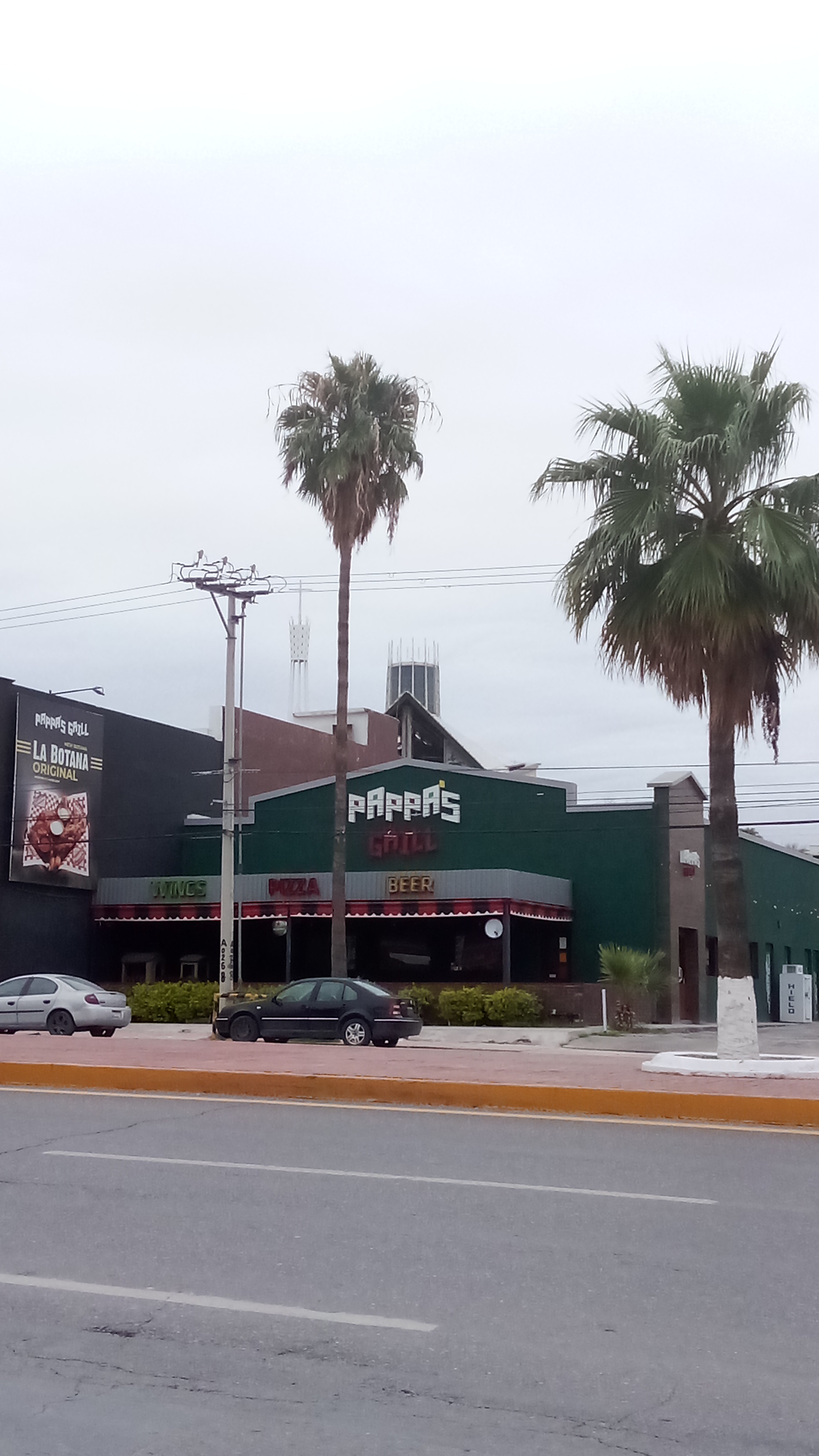 Pappa's Grill image 8