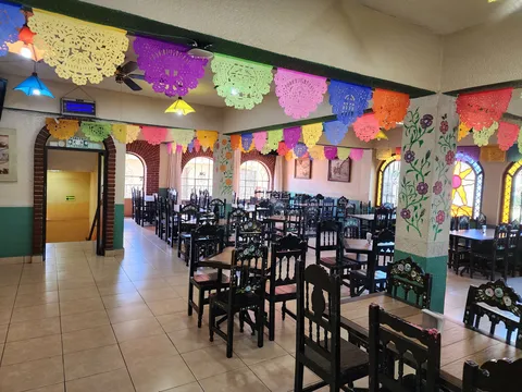 El Familiar image 4
