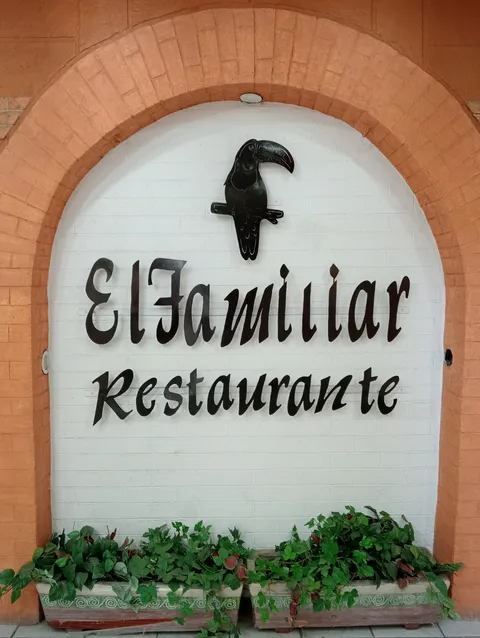 El Familiar image 5
