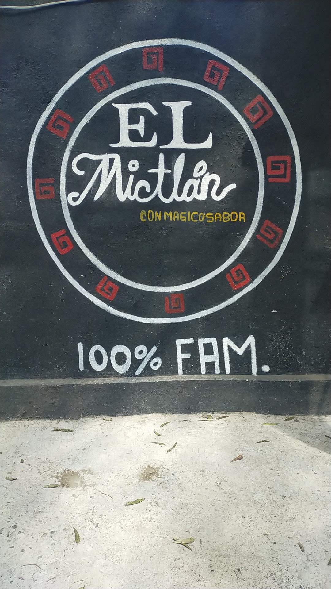 El Mictlán restaurante internacional image 5