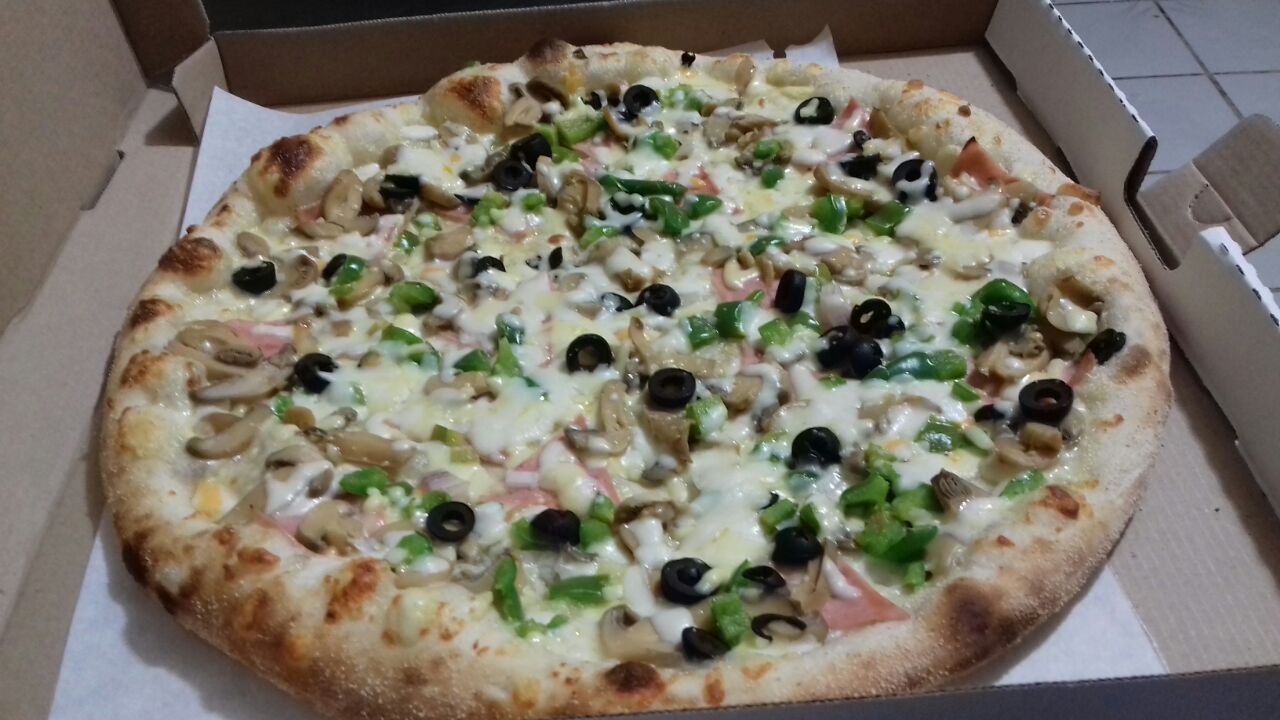 Famous Pizza image 2