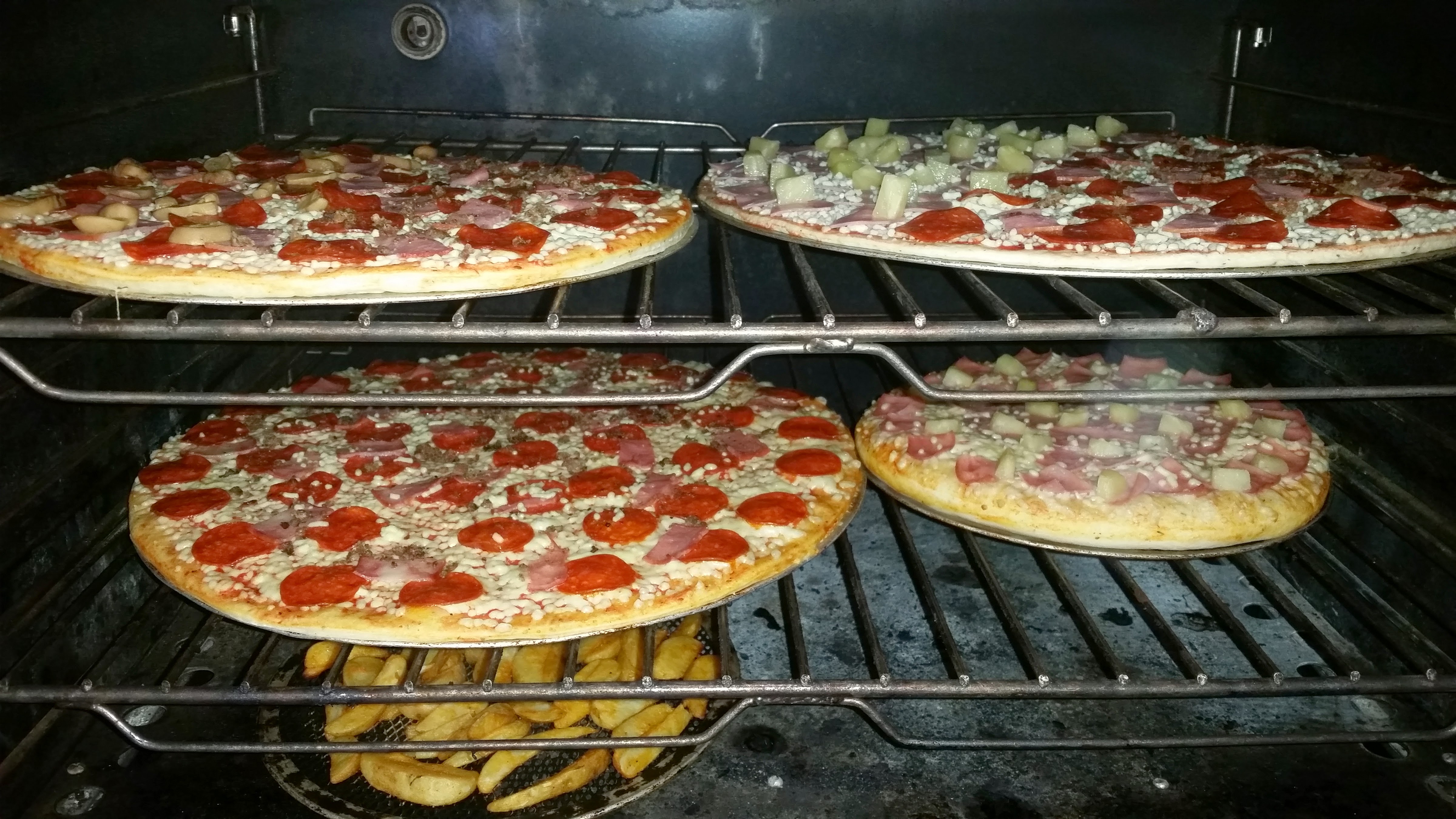 PINI PIZZA V.P. image 2