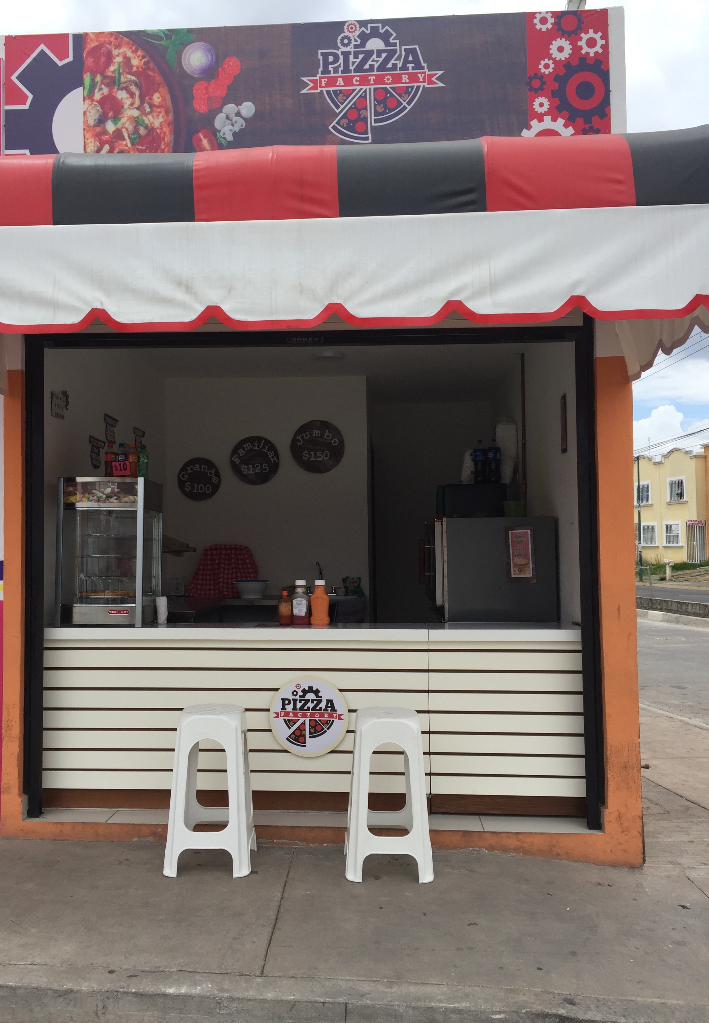 Pizza Factory image 1