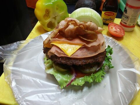 La Tia Nico Burguer Y Tacos image 1