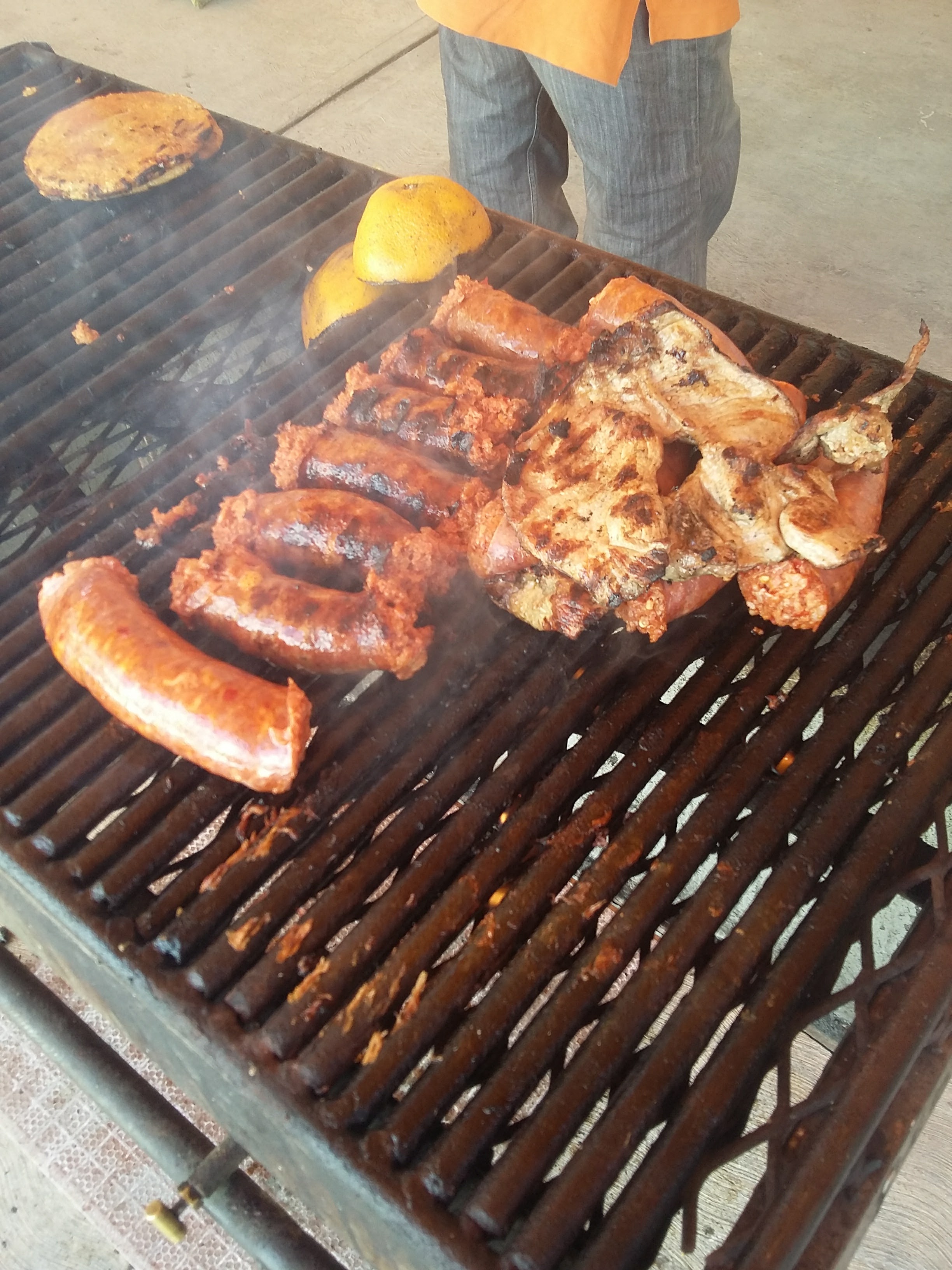 La Tia Nico Burguer Y Tacos image 2