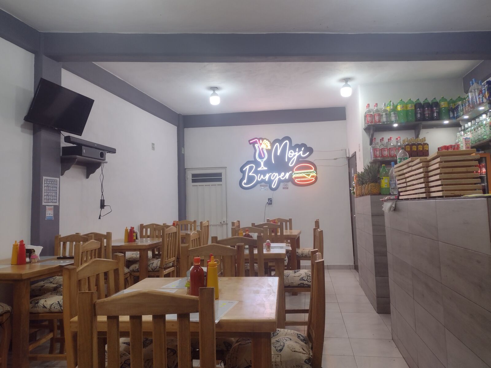 Moji Burger image 9