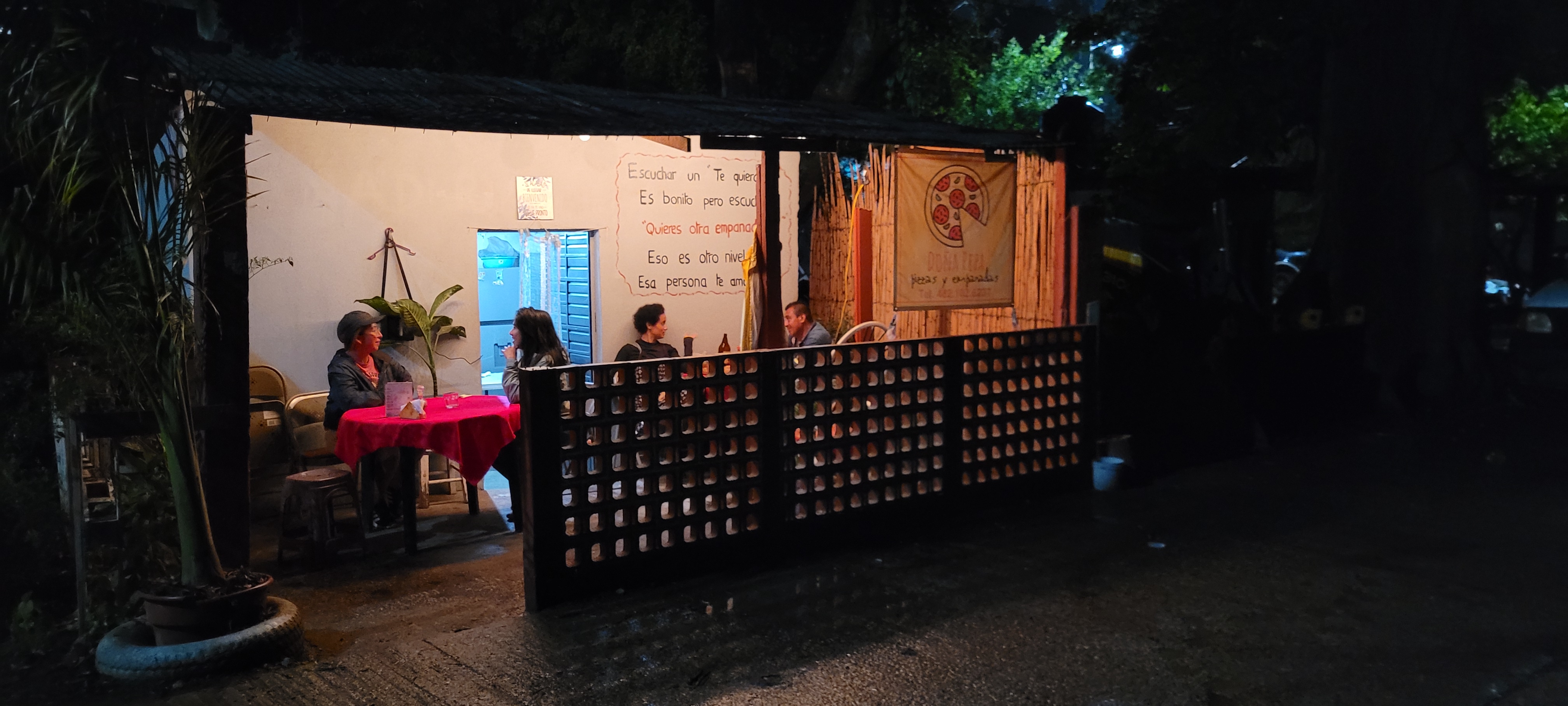 Doña Pepa pizzas y empanadas image 1