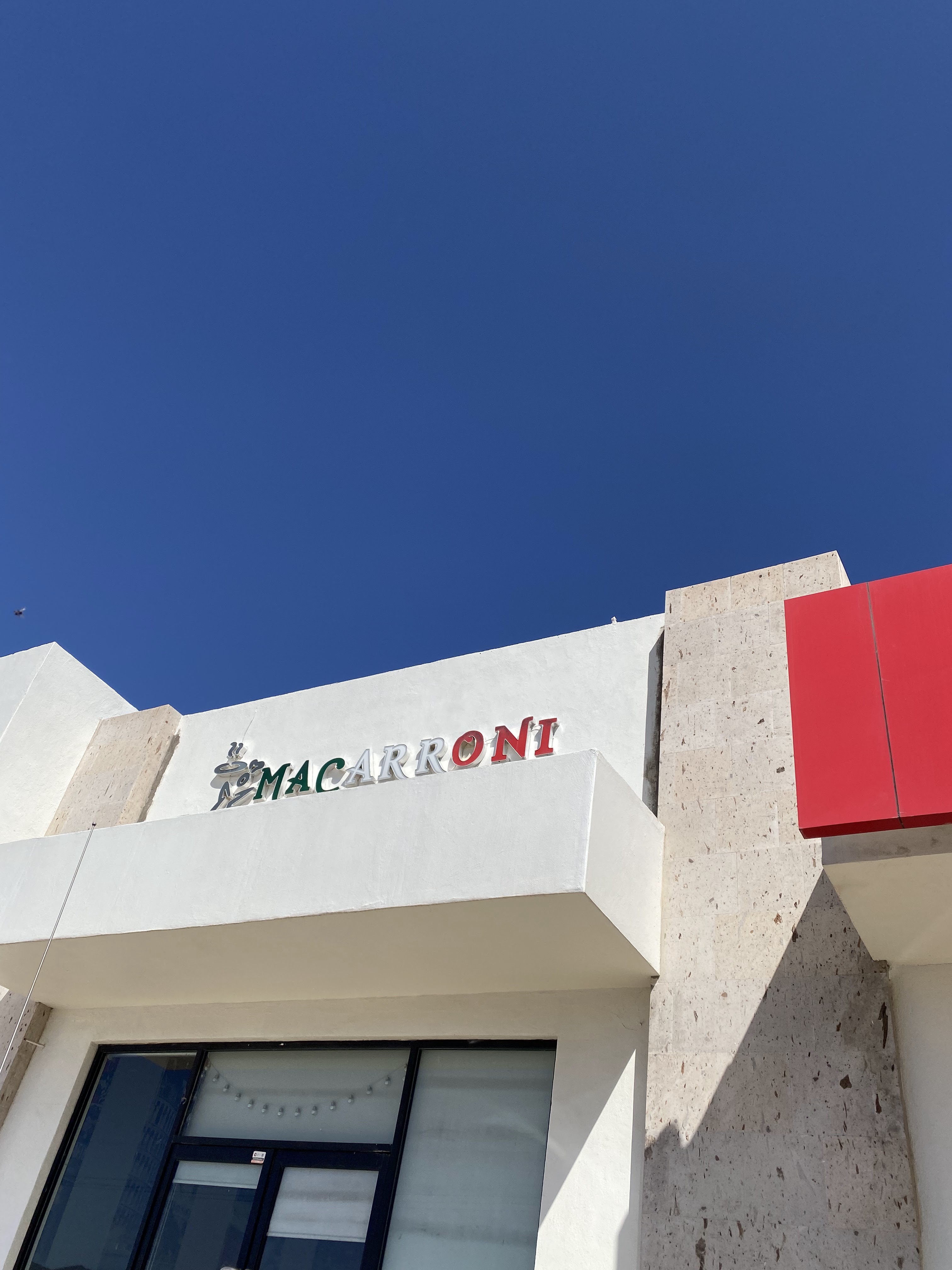 Macarroni Ristorante Pizzeria image 8