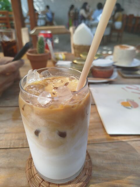 Mango Café image 8
