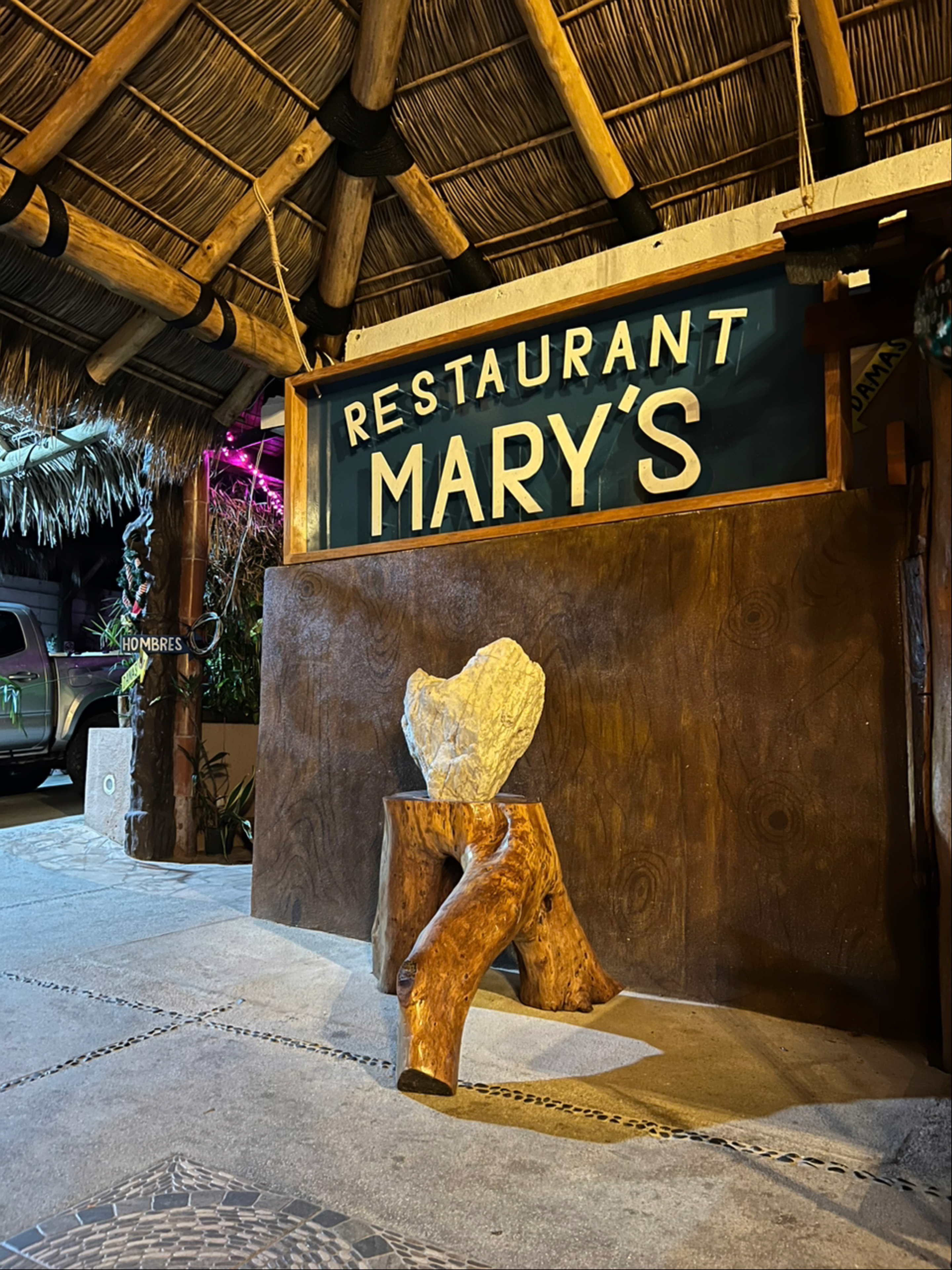 Restaurante Mary's image 1