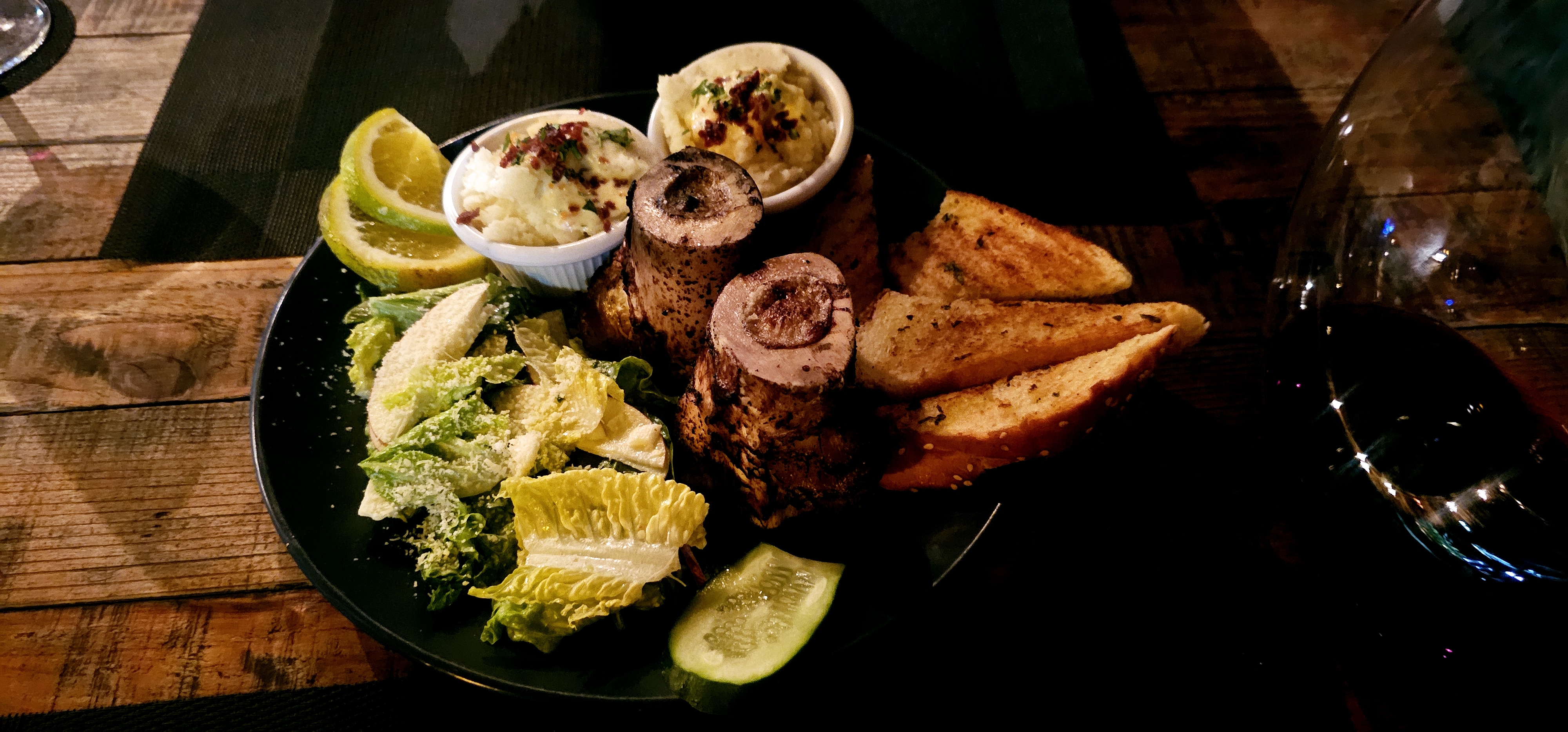 RESTAURANT BAR Kraken image 2