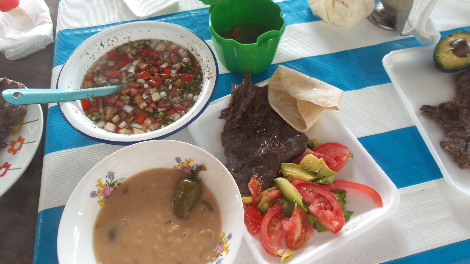 Restaurant Y Marisqueria Leslie image 3
