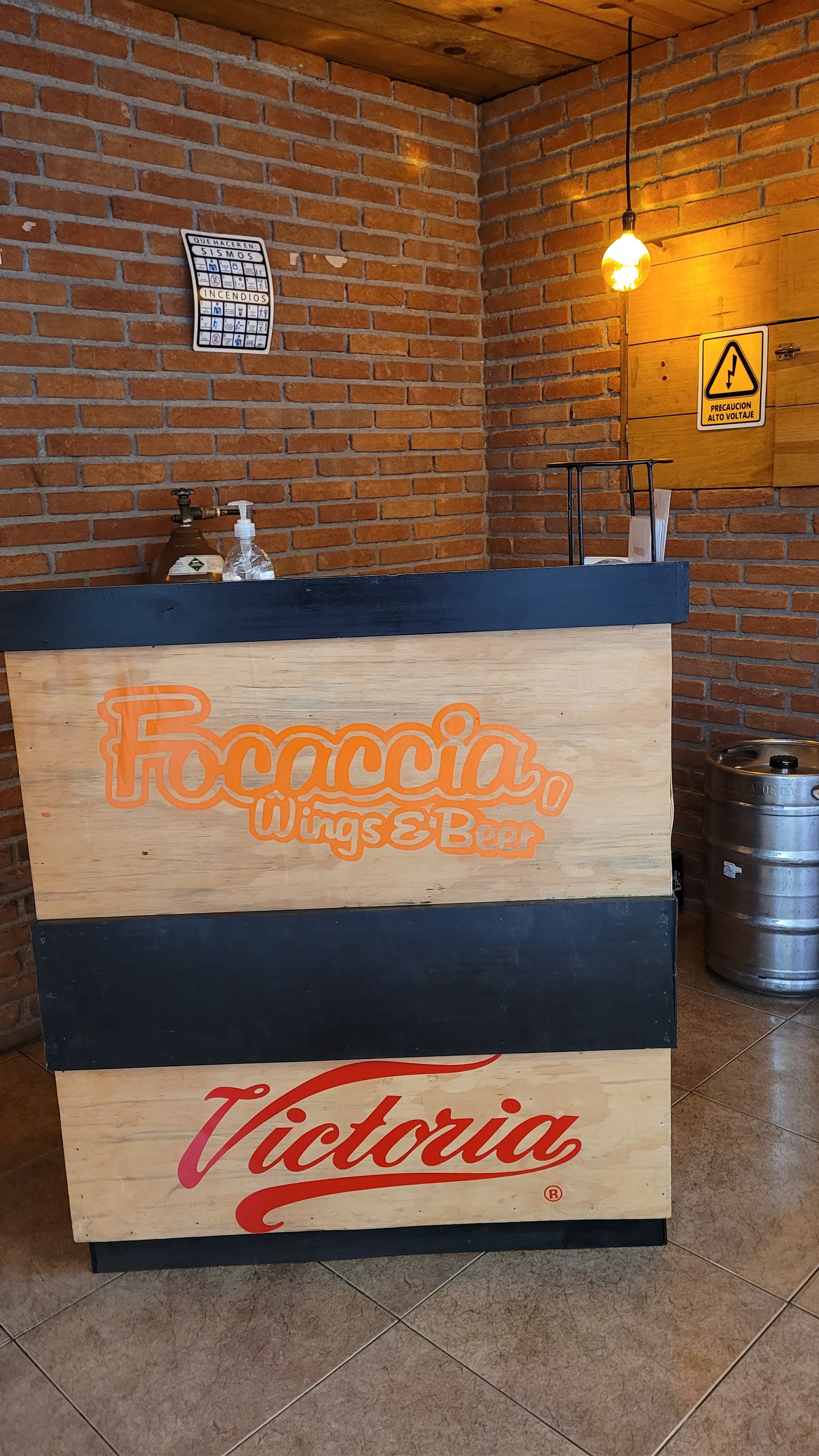 Focaccia, Wings & Beer image 4