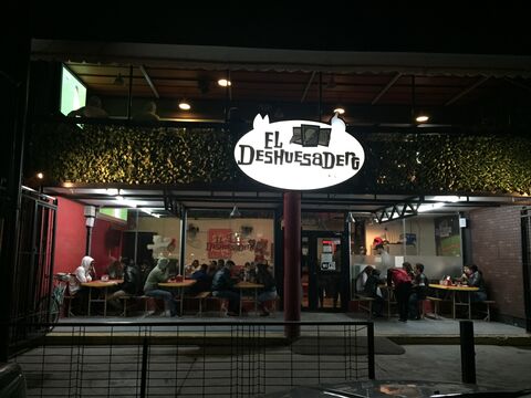 El Deshuesadero image 1