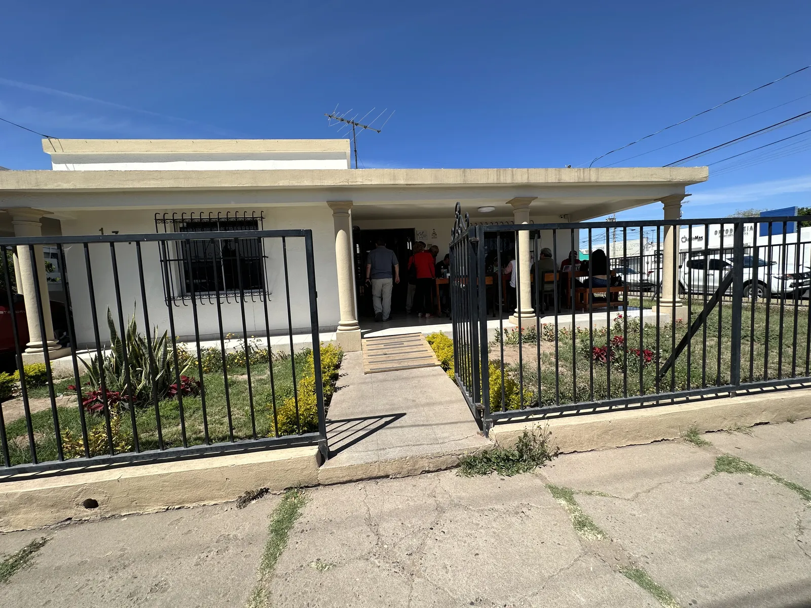El Machacón image 7