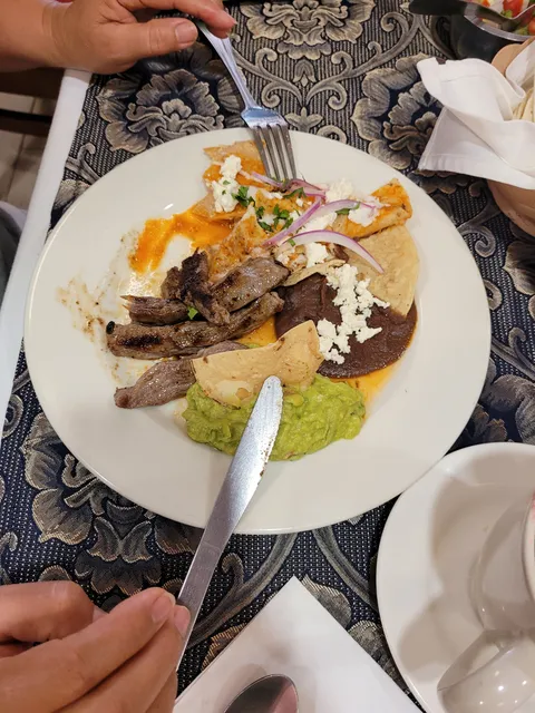 La Fonda Inn image 3
