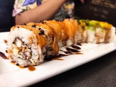 Sensei Sushi Bar image 3