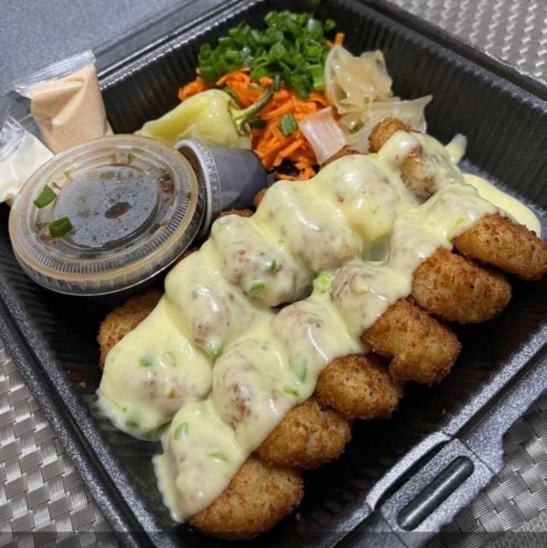 Otro Rollo Sushi image 8