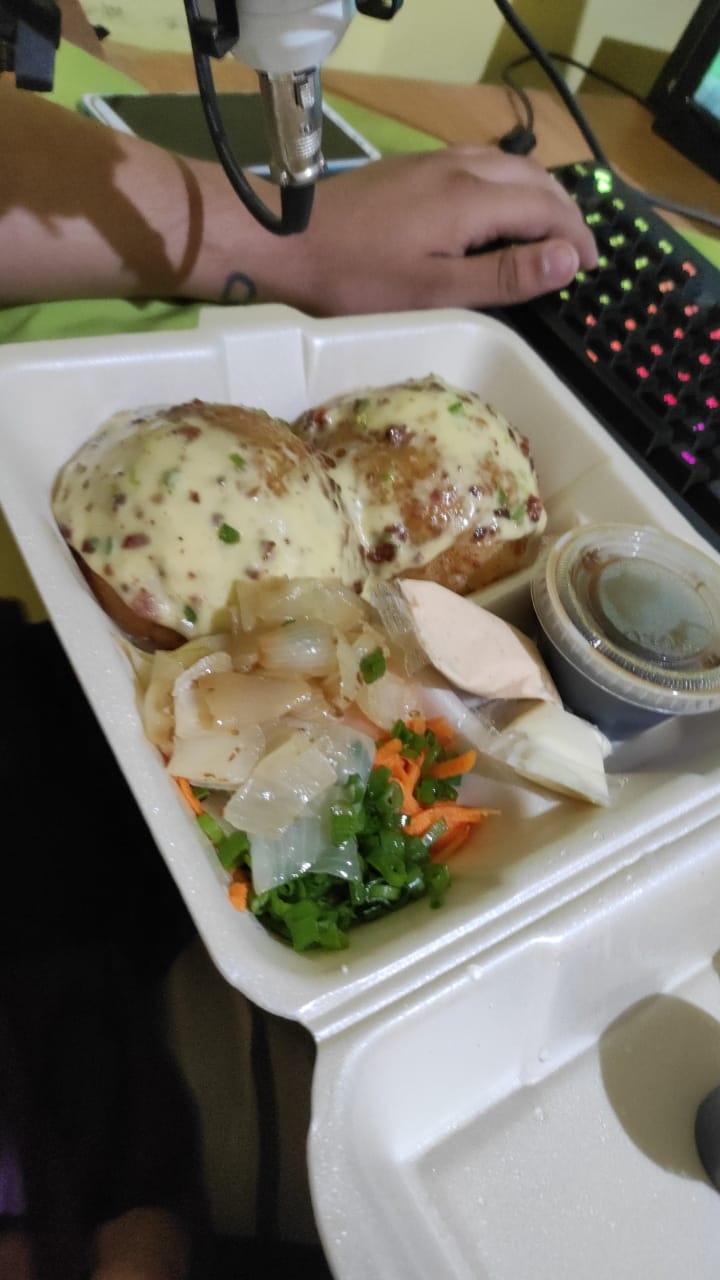 Otro Rollo Sushi image 10