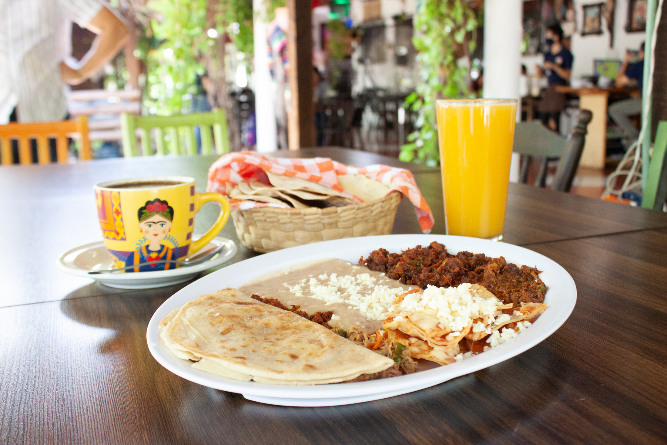 El Gallito Restaurante Suc. Central Millenium image 2