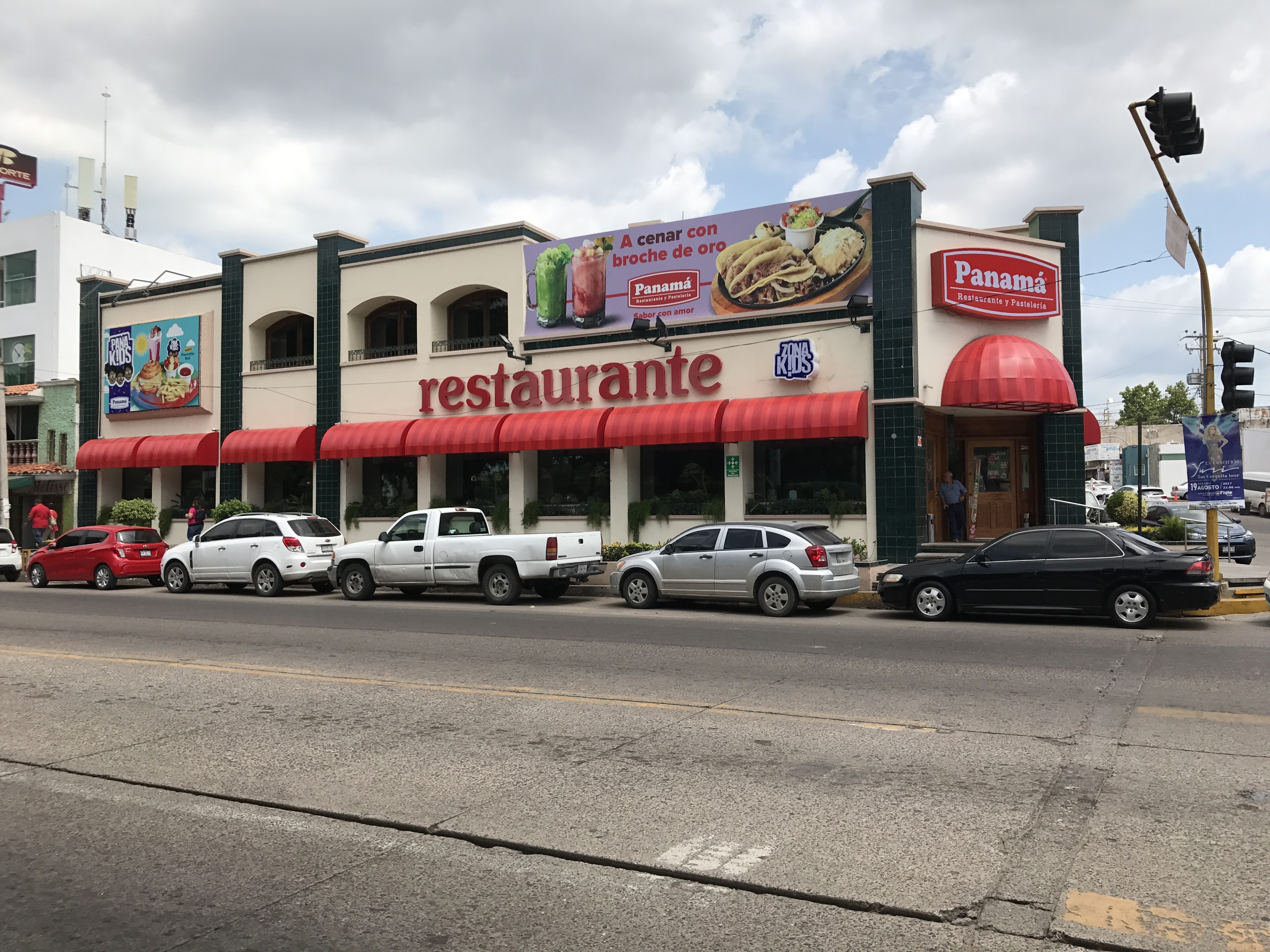 Restaurantes y Pastelerías Panamá Constitución image 1