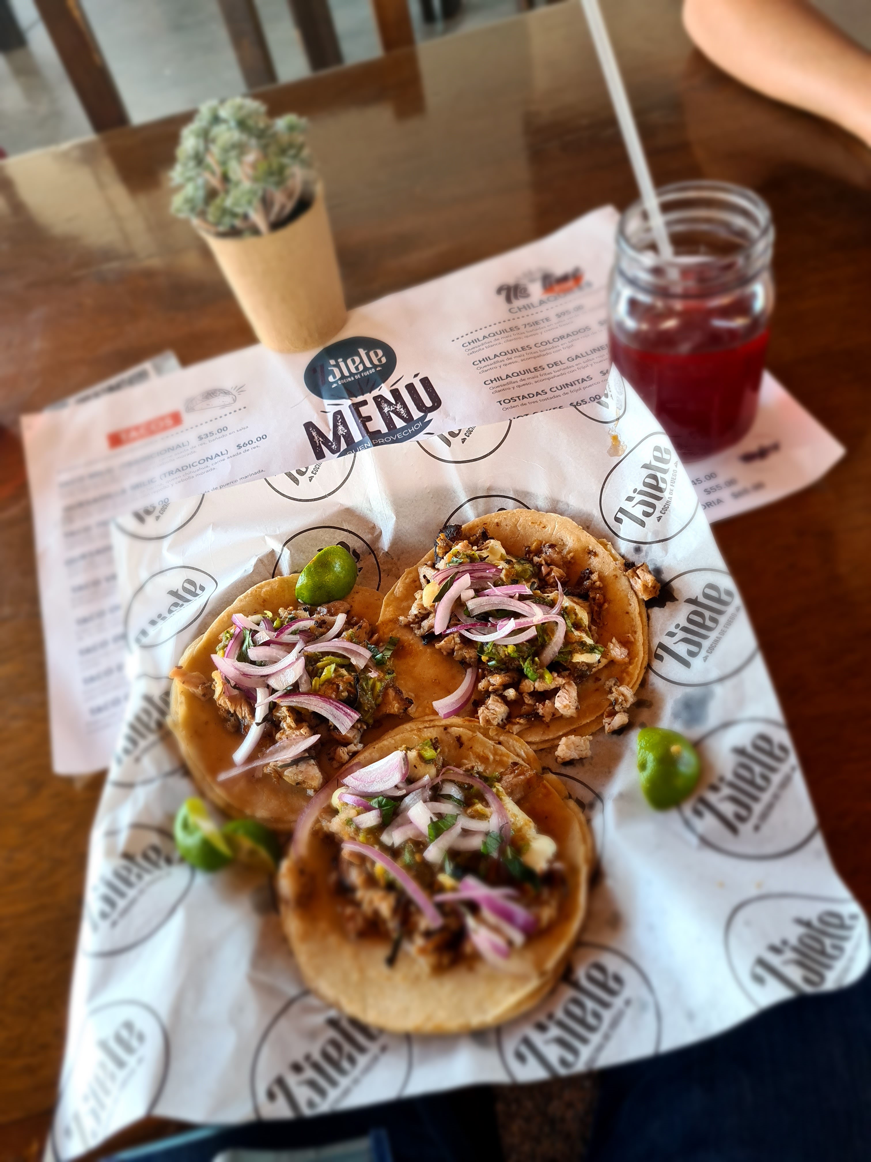 7Siete Restaurante image 3