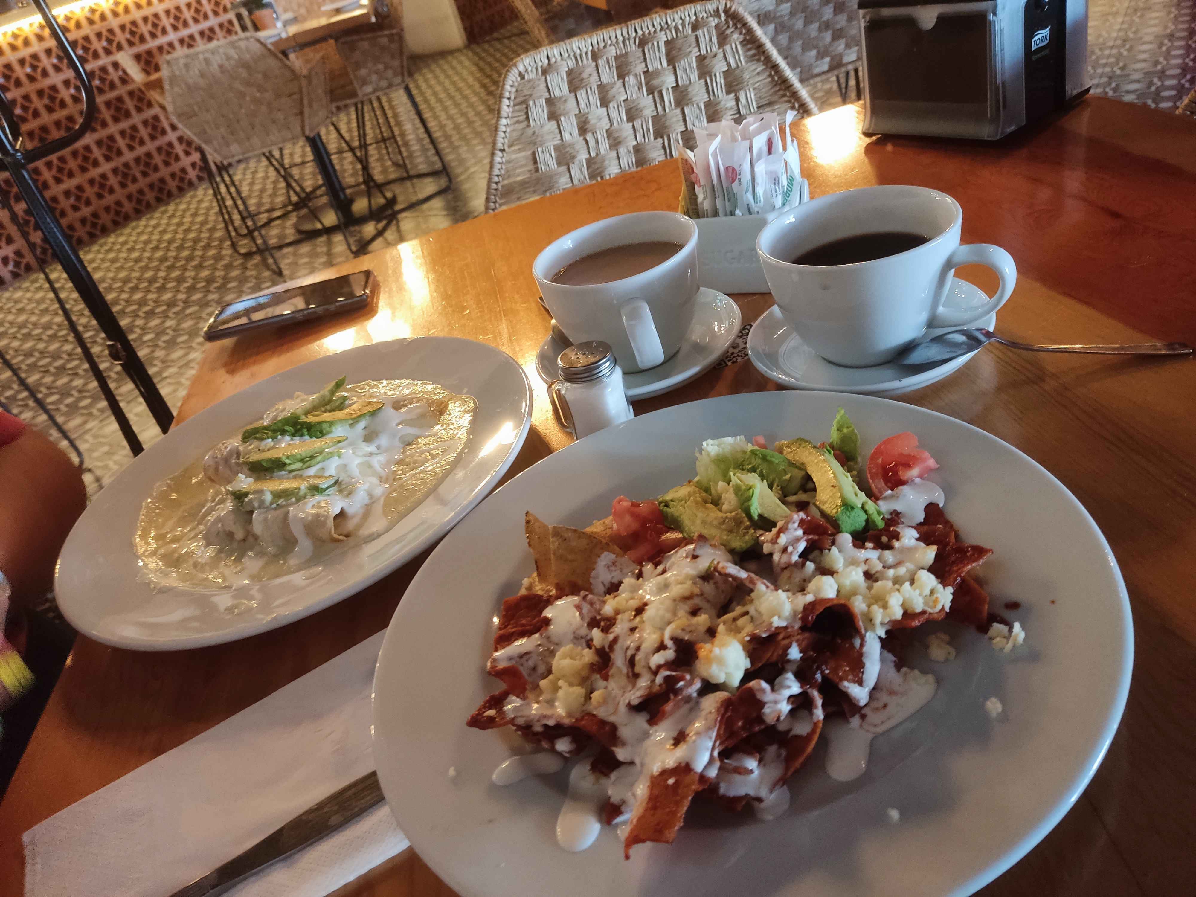 RESTAURANTE & BAR DEL 57 image 6