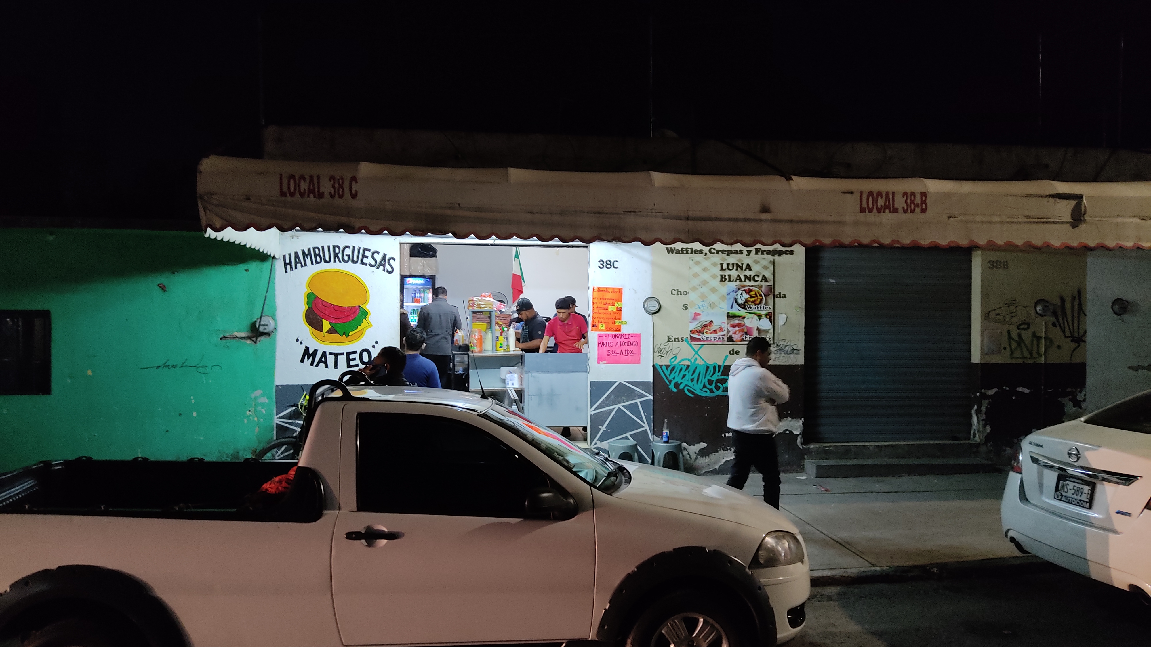 Hamburguesas Mateo image 2