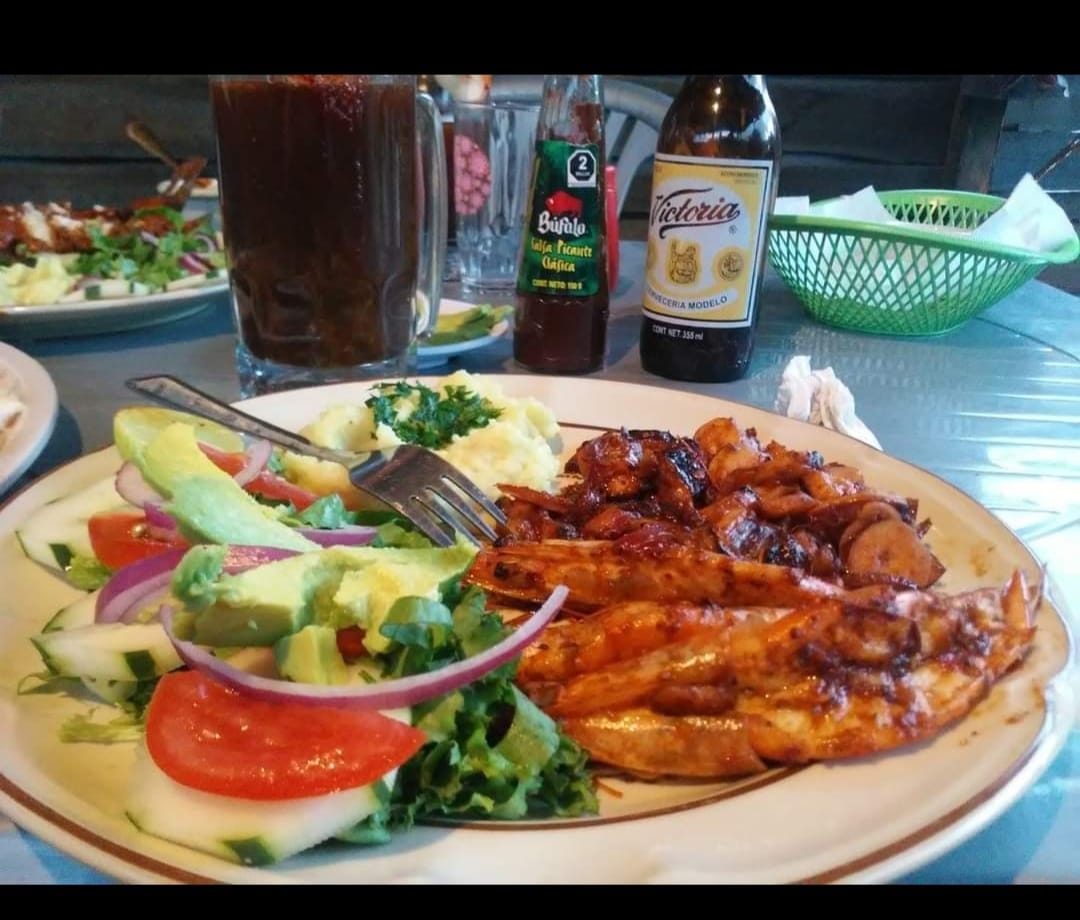 Mariscos Yatzi image 4