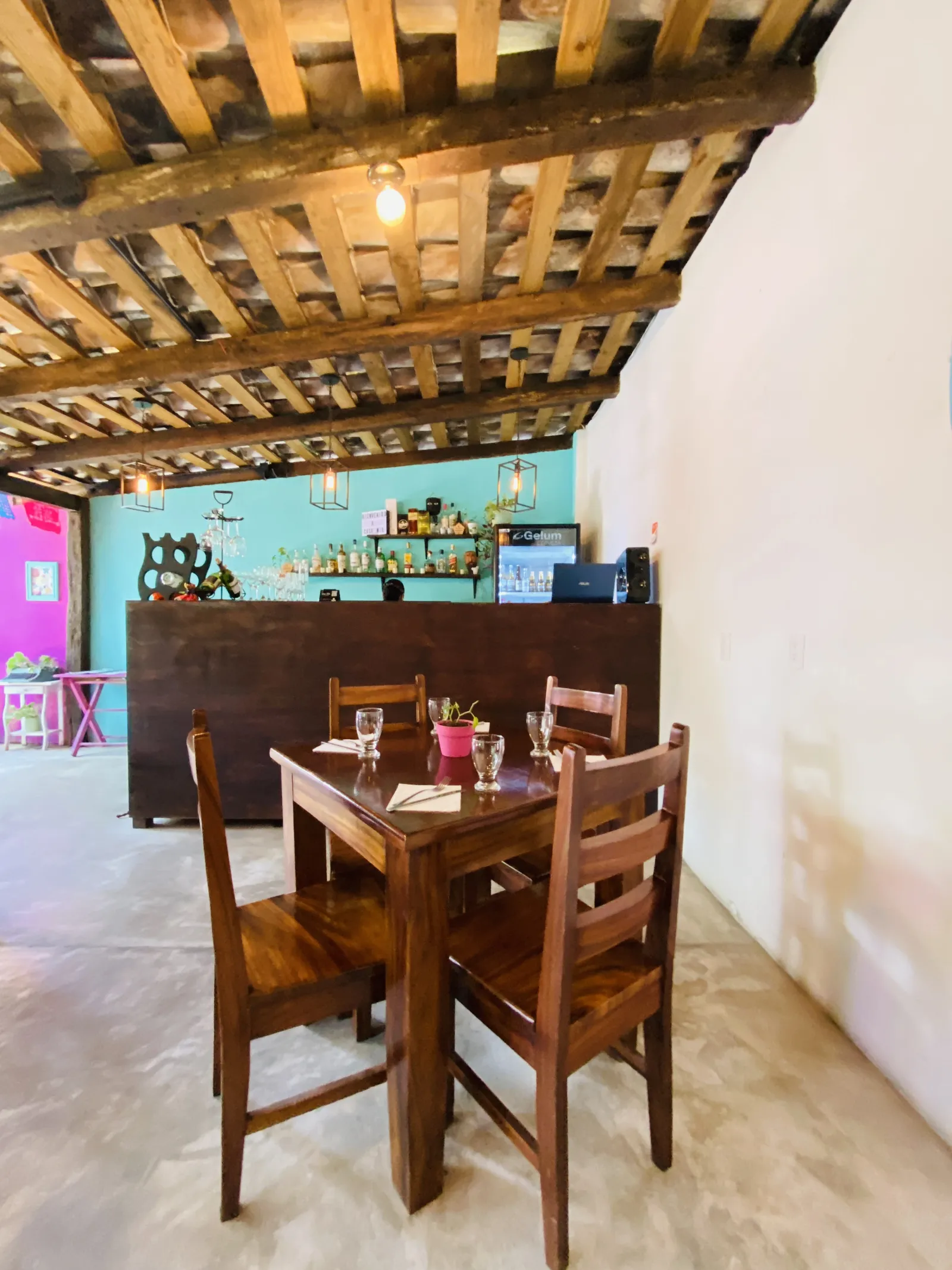 CASA MIA image 9