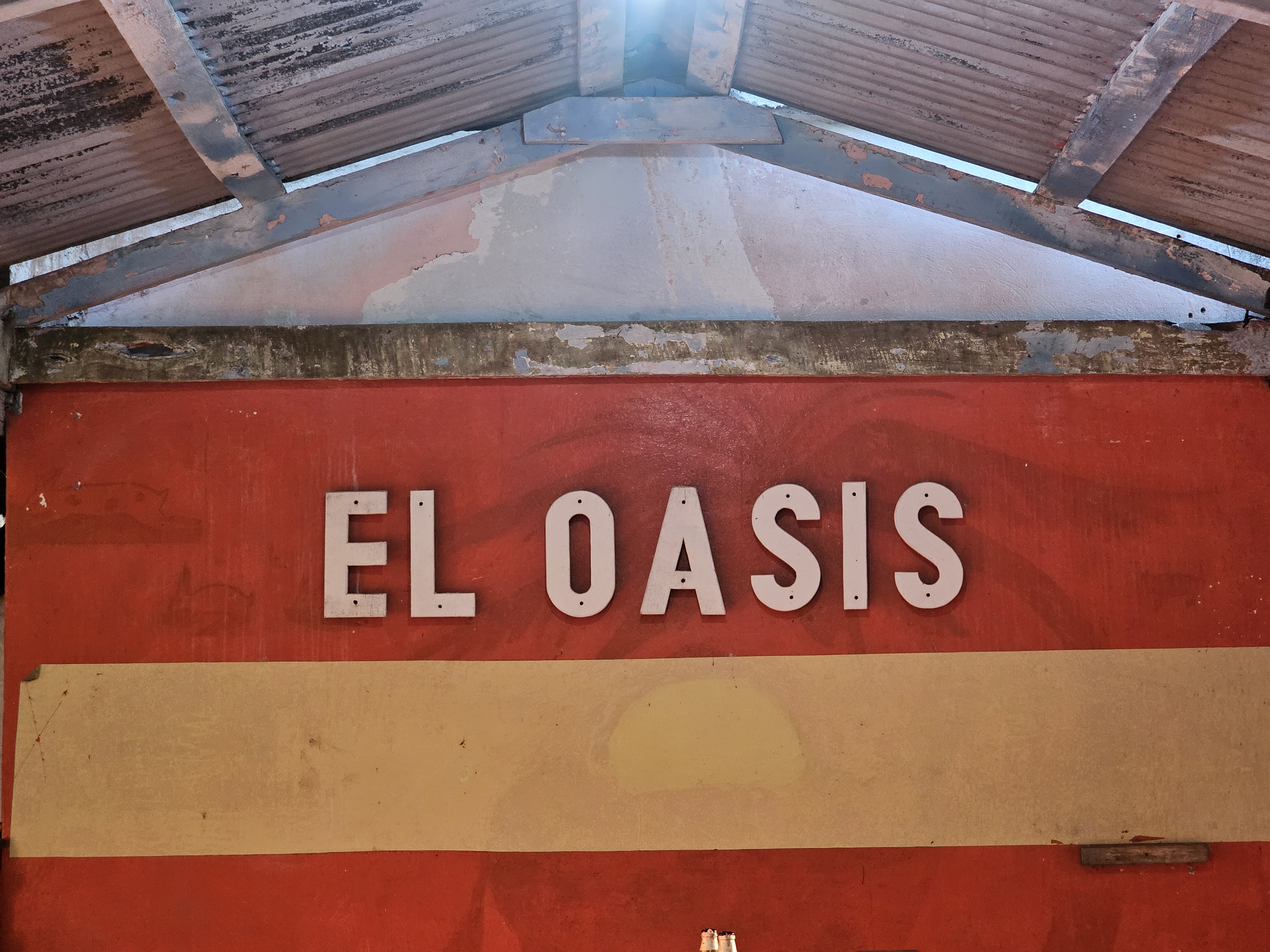El Oasis image 9