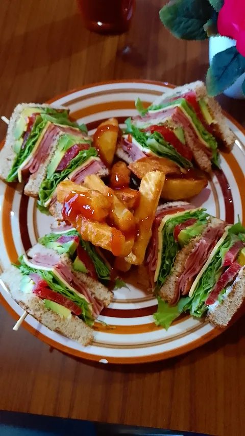 COMEDOR SÁNCHEZ image 3