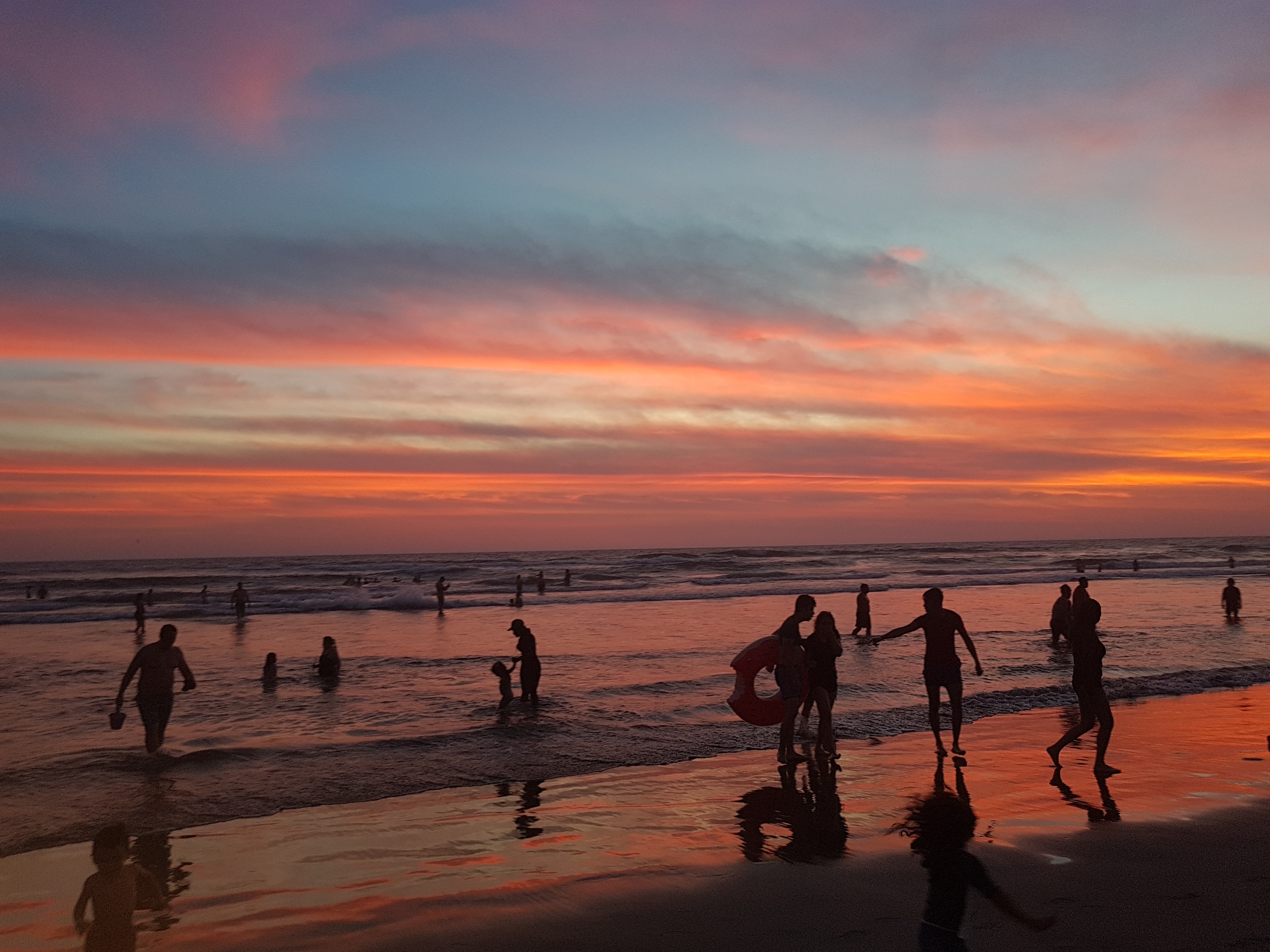 Los Hermanos (Restaurant-Bar) image 2