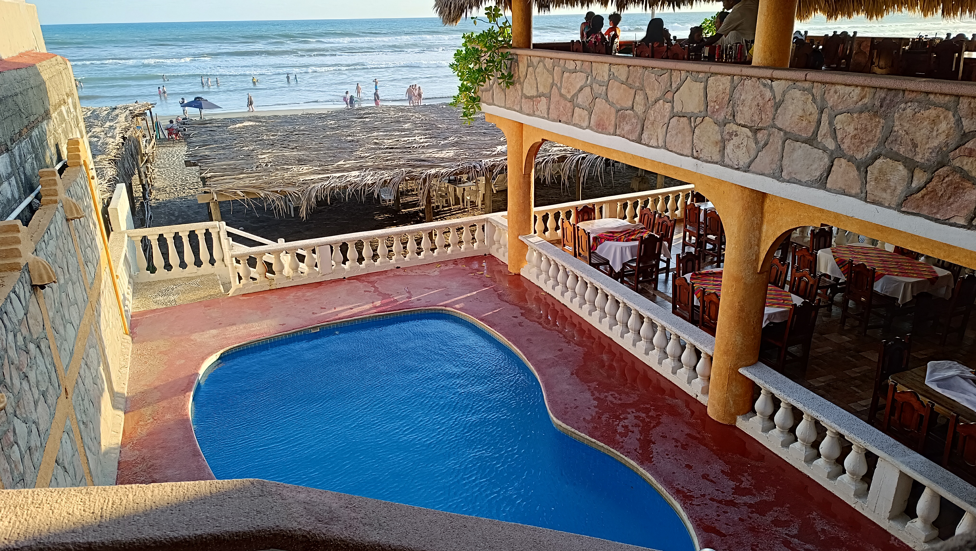 Restaurant Bar Compadre Noilo image 10