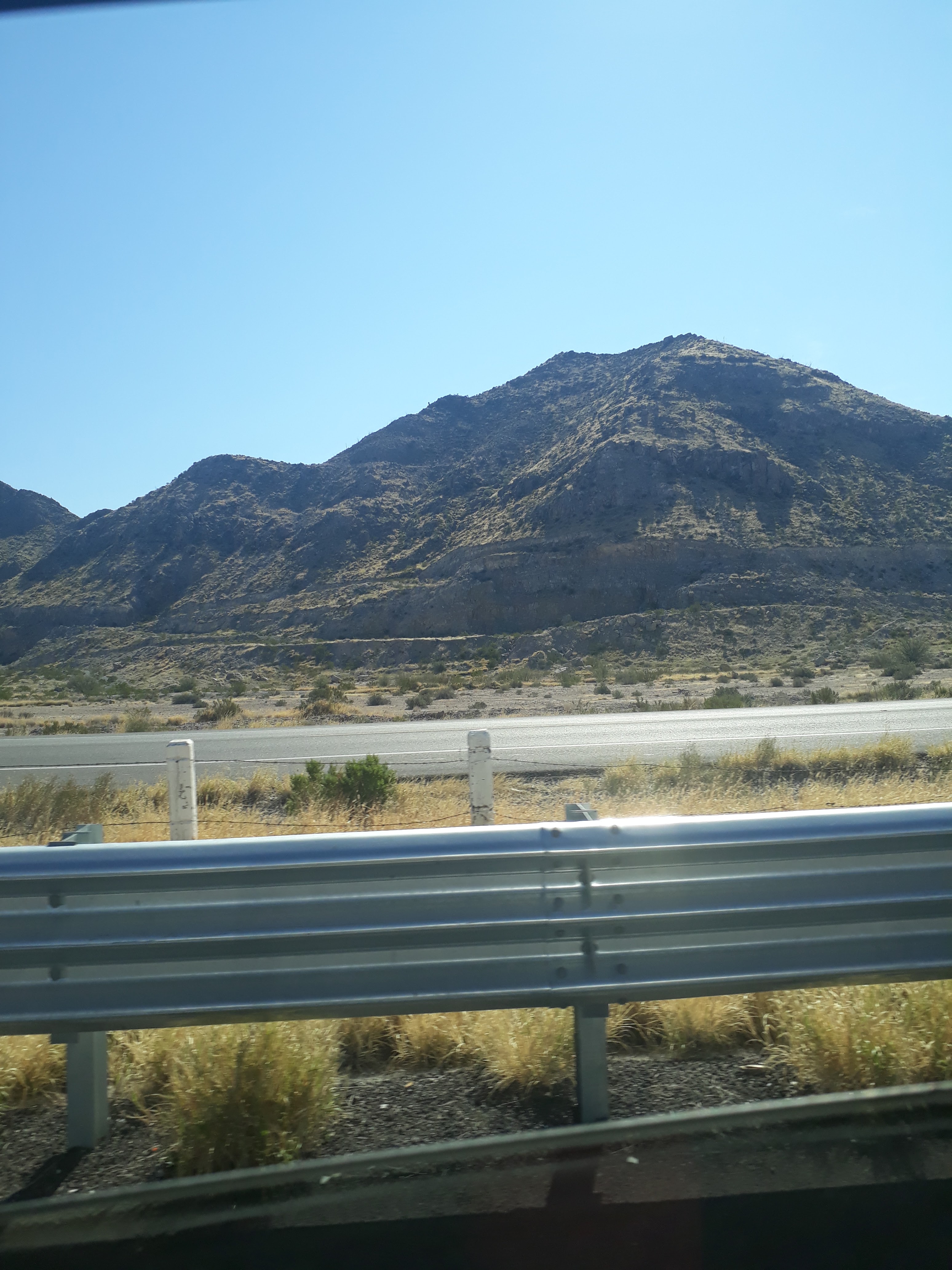 La Laguna Mar Y Tierra image 1