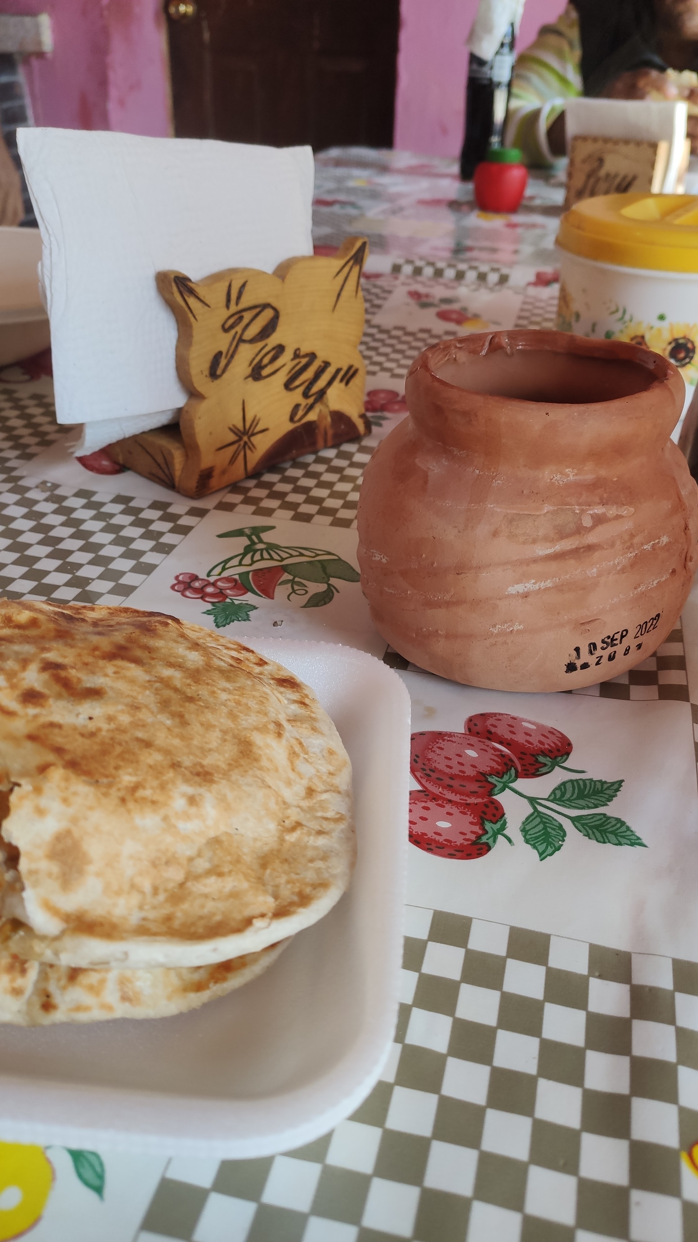 Gorditas y Comidas Pery image 1