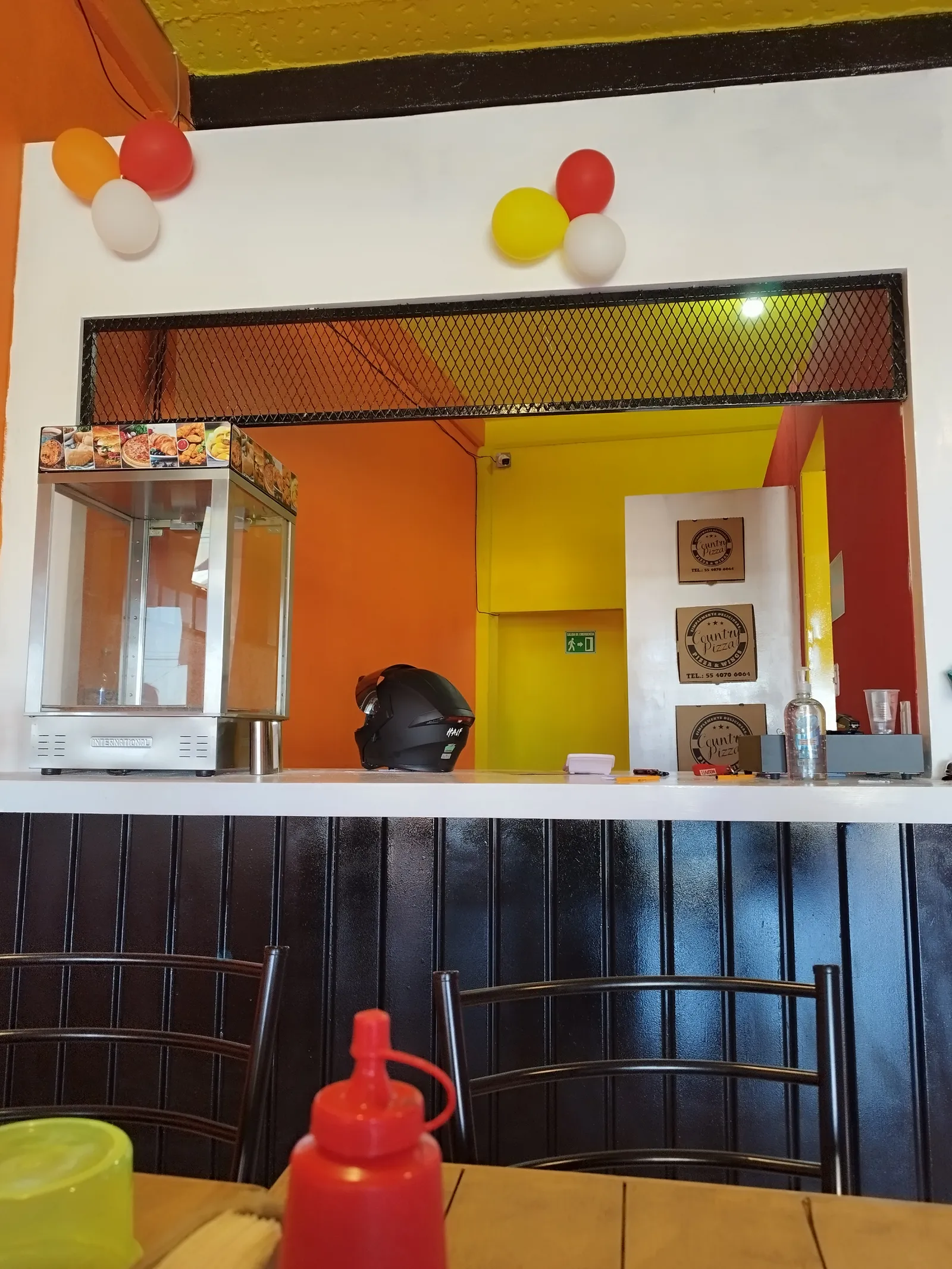 Pizza & Wings image 3