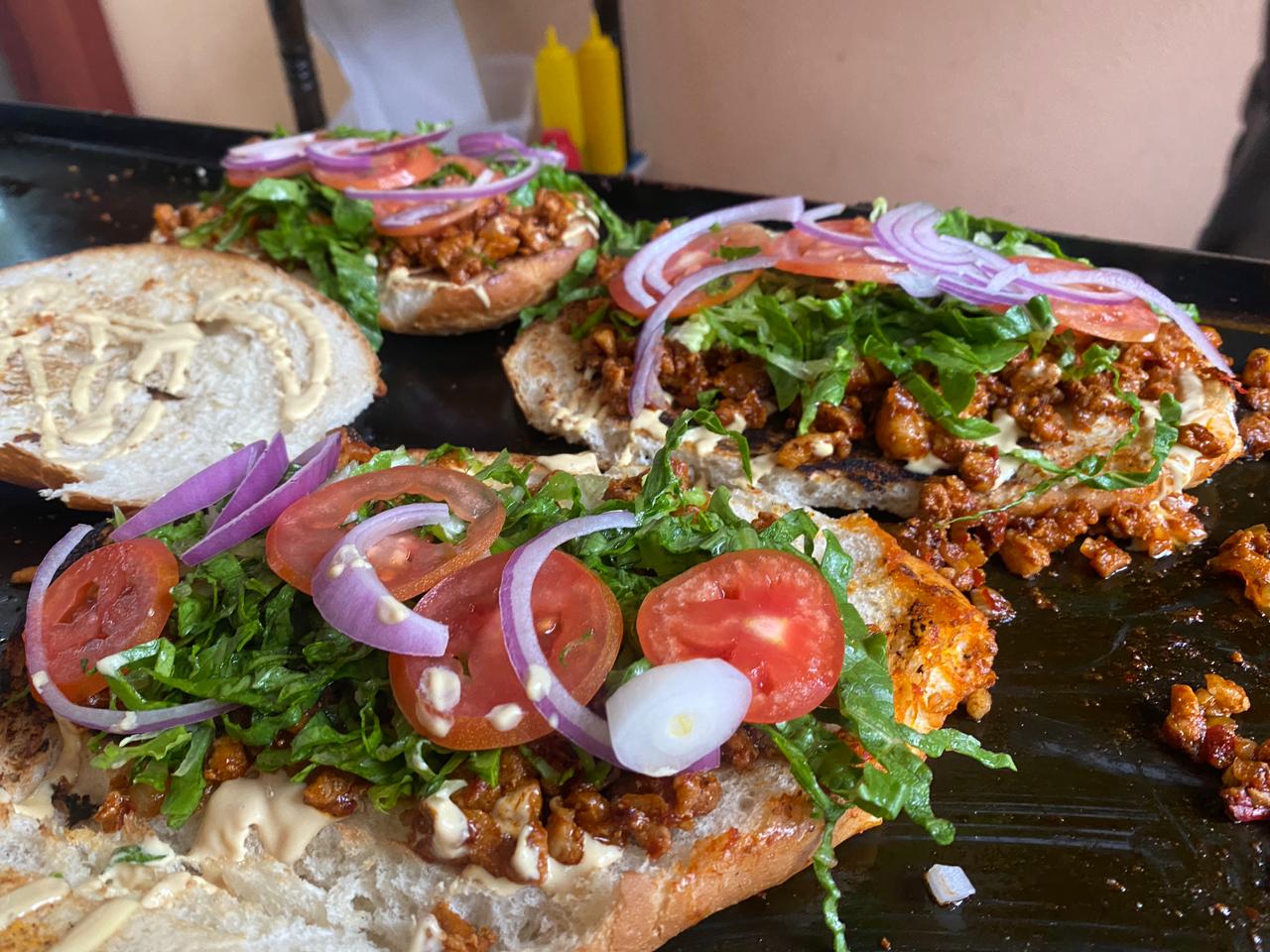 Taquería y hamburguesas el LEÓN image 5