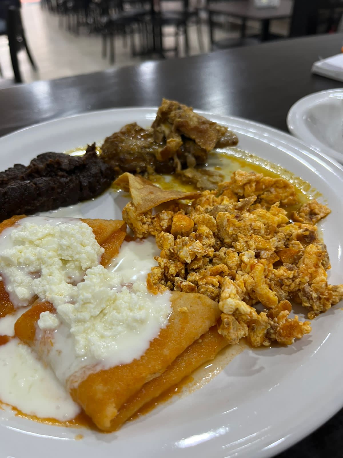 Fonda Doña Elvira Restaurant Buffet image 6