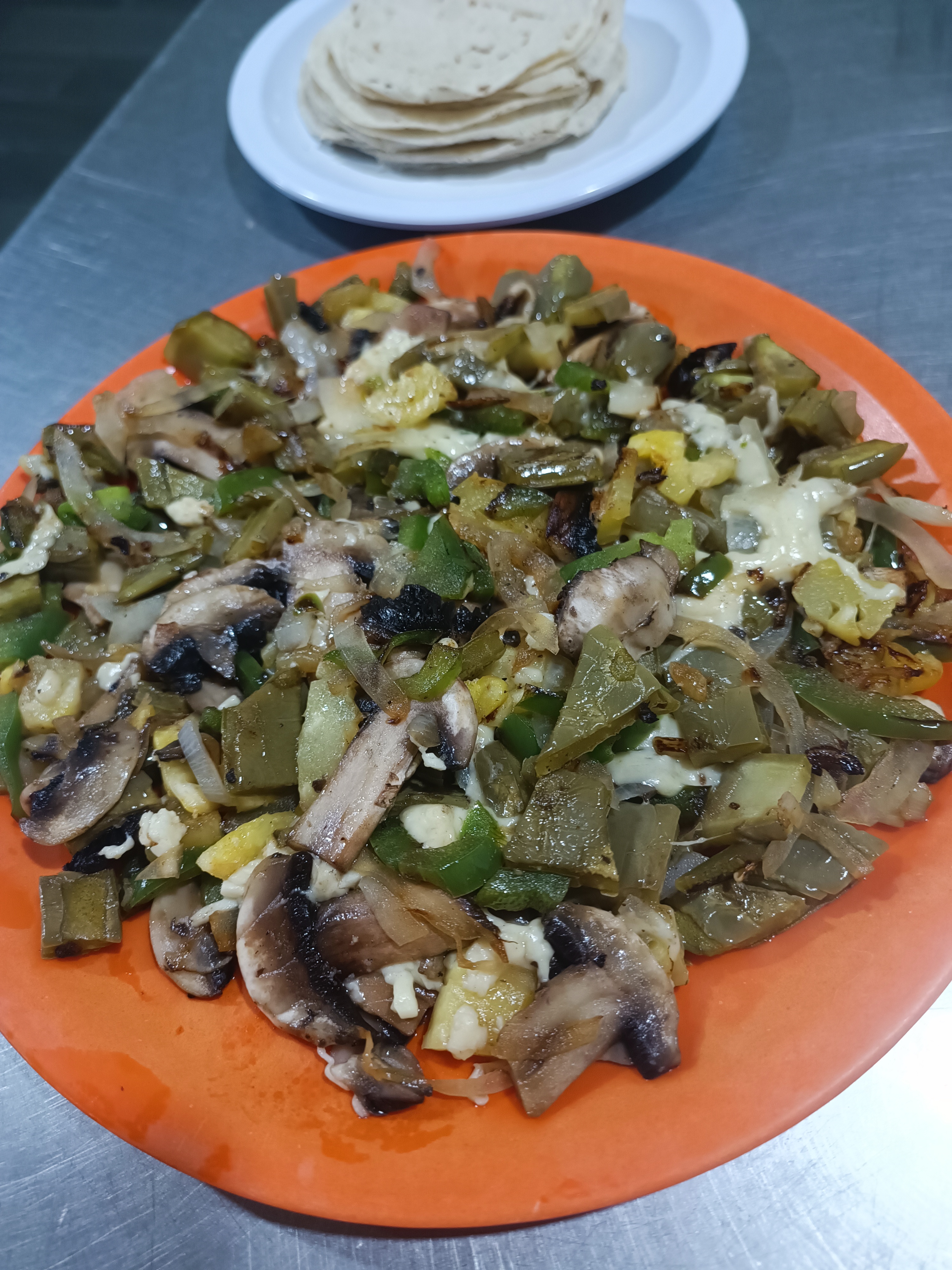 EL FOGÓN SUIZO image 6