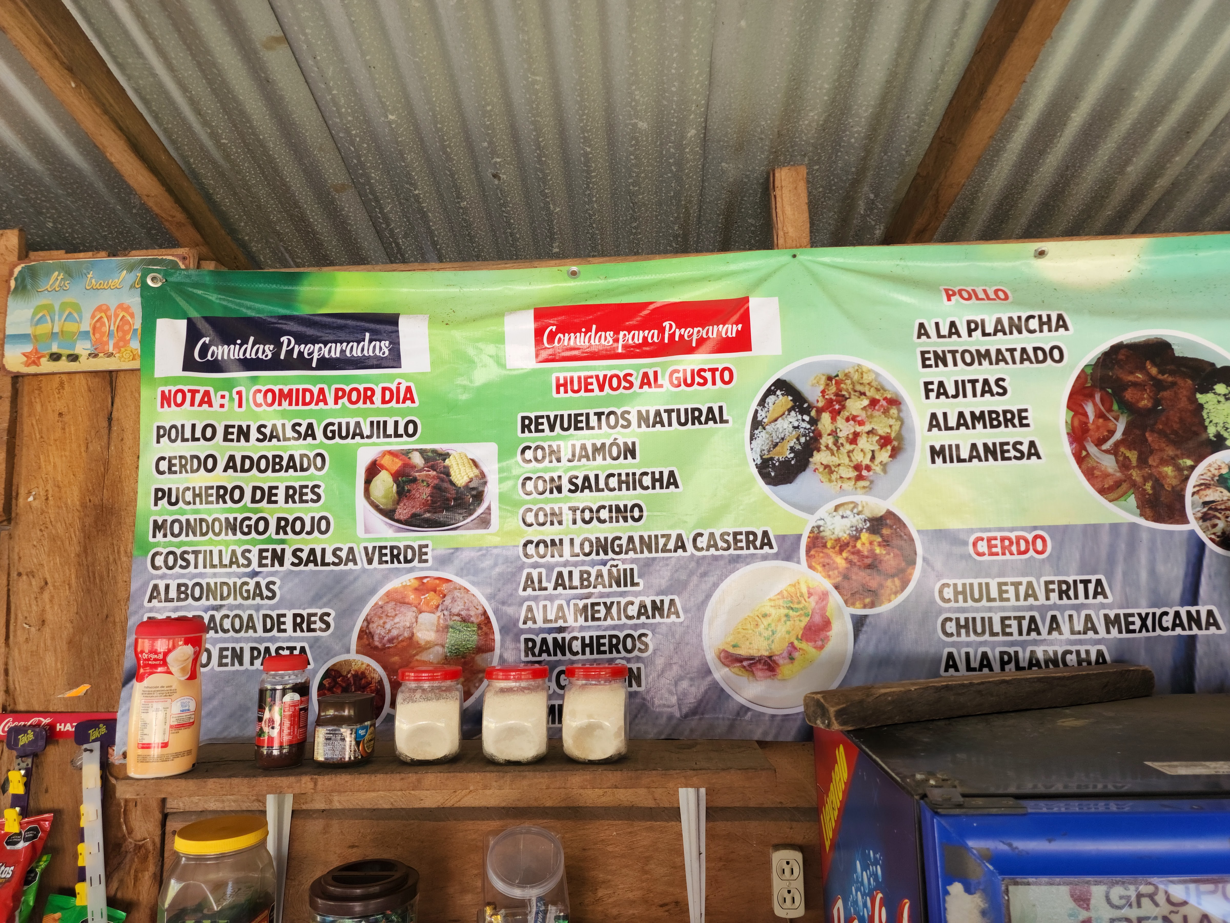 Mi casa Comedor image 9