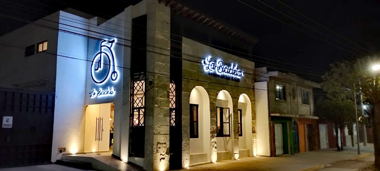 Restaurante La Bicicleta. image 1