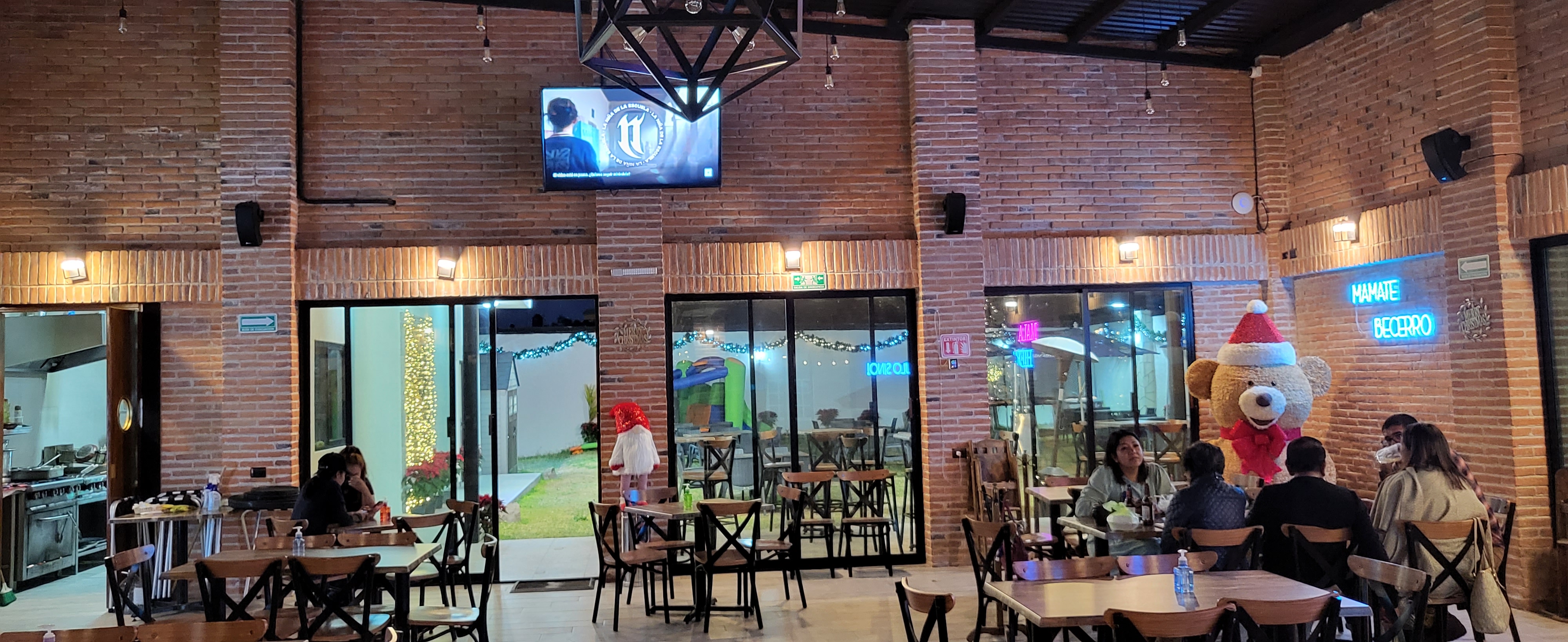 Mala Hierva Restaurante image 1