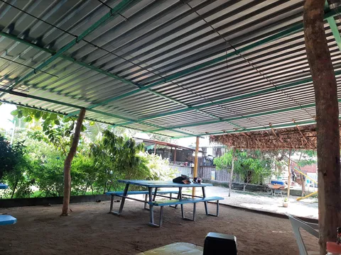 Alberca hermanos Rodríguez image 2