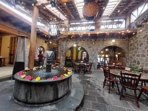 Los Faroles Restaurante Cafe image 7