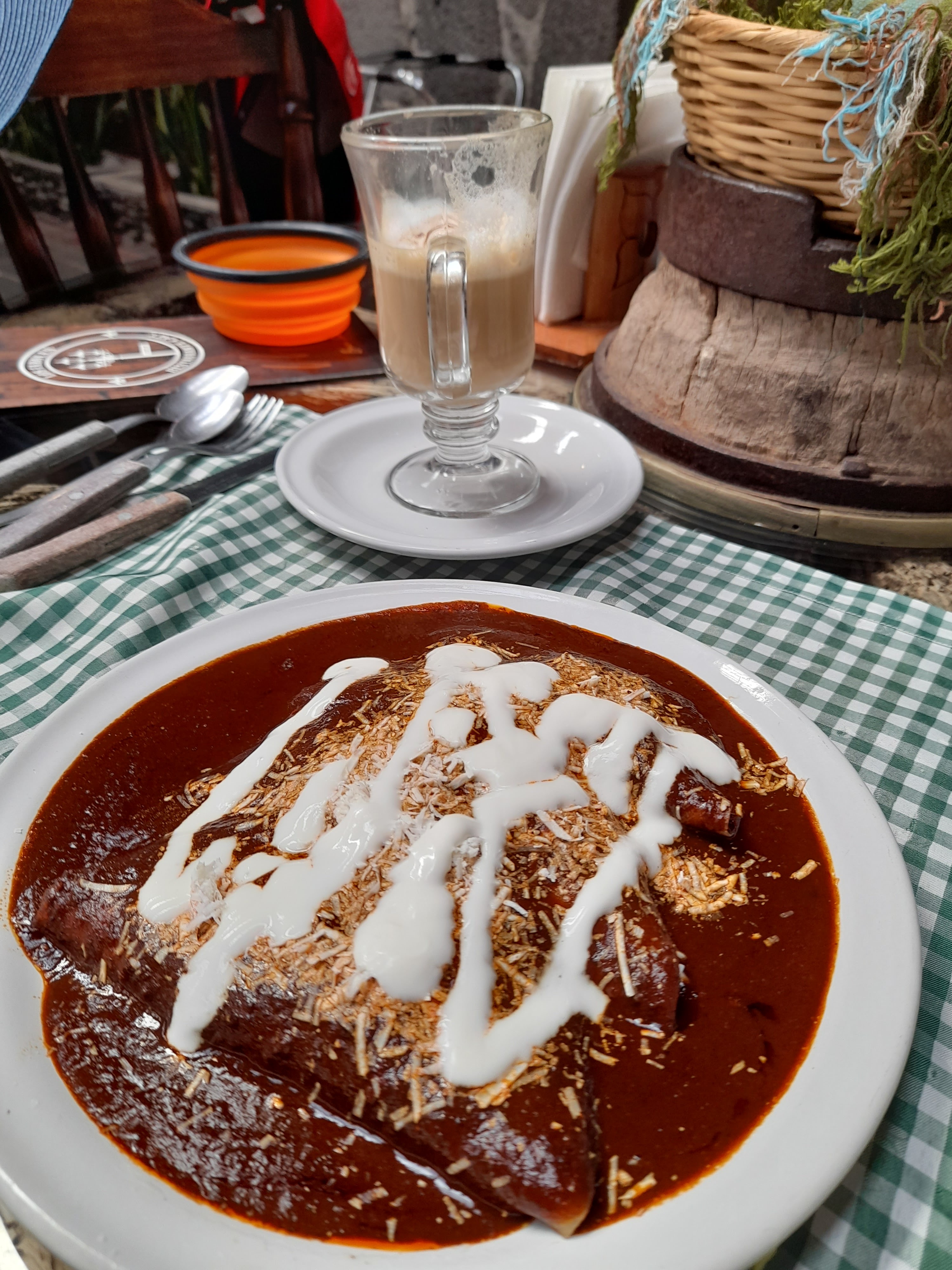 Los Faroles Restaurante Cafe image 8